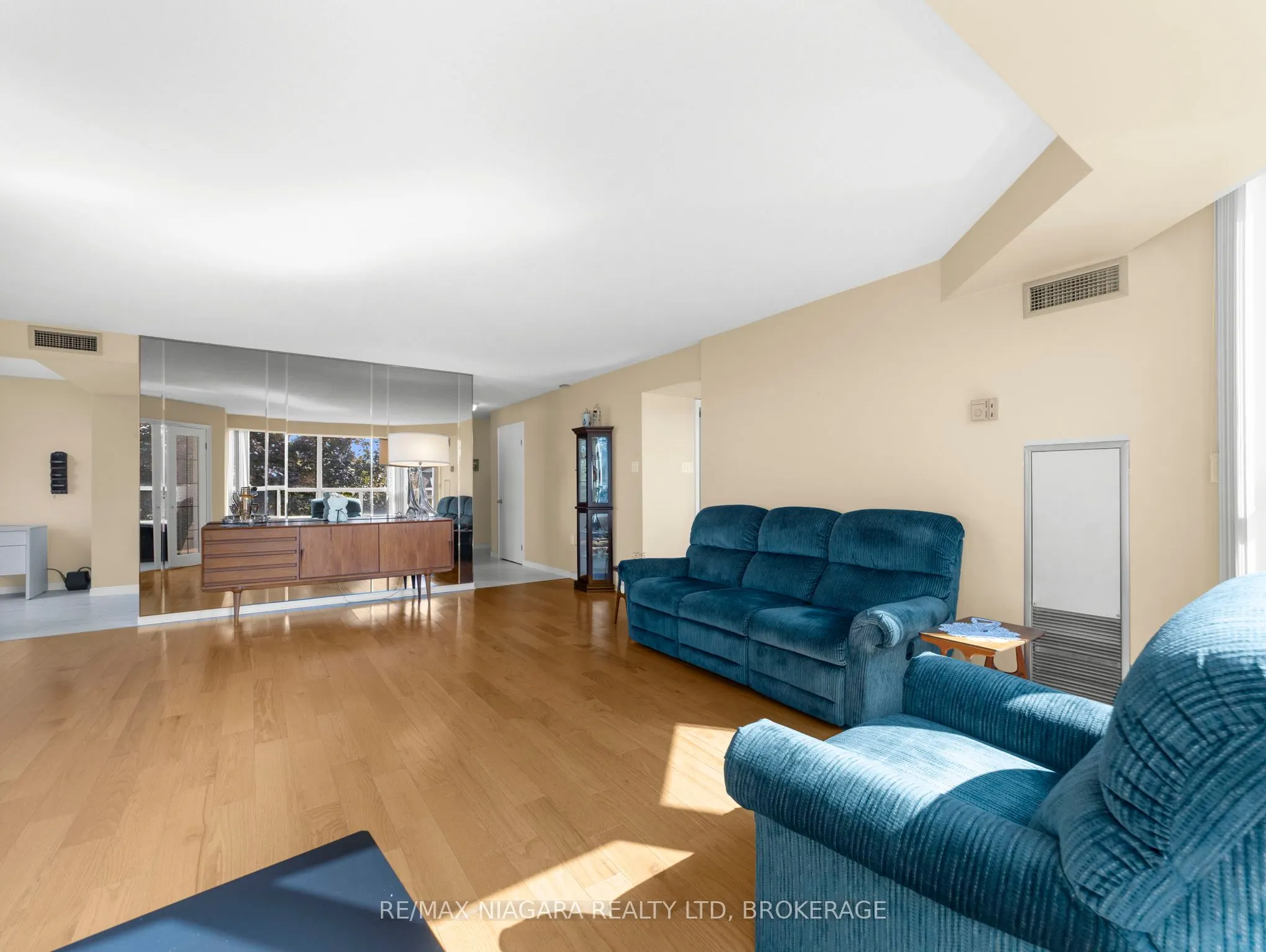5100 Dorchester Road, #303