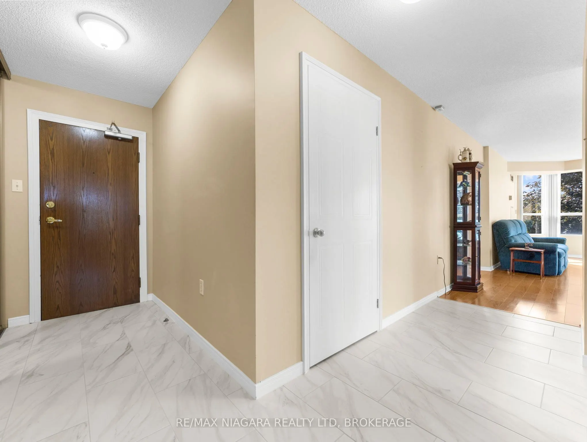 5100 Dorchester Road, #303