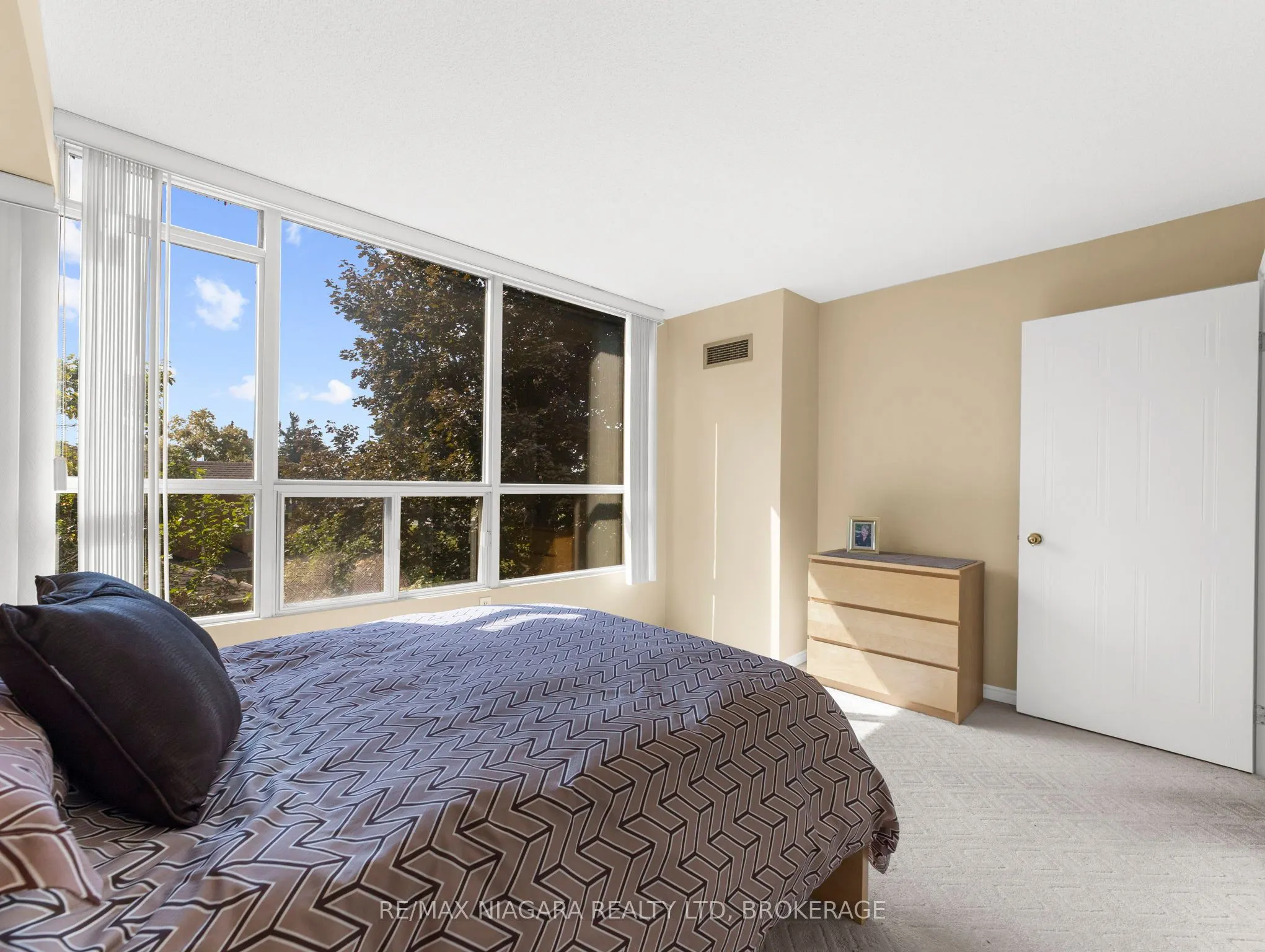 5100 Dorchester Road, #303