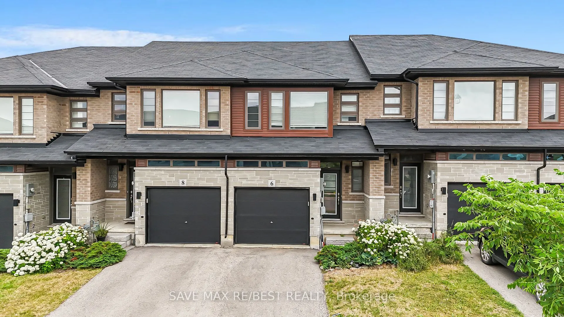 6 Greenwich Avenue