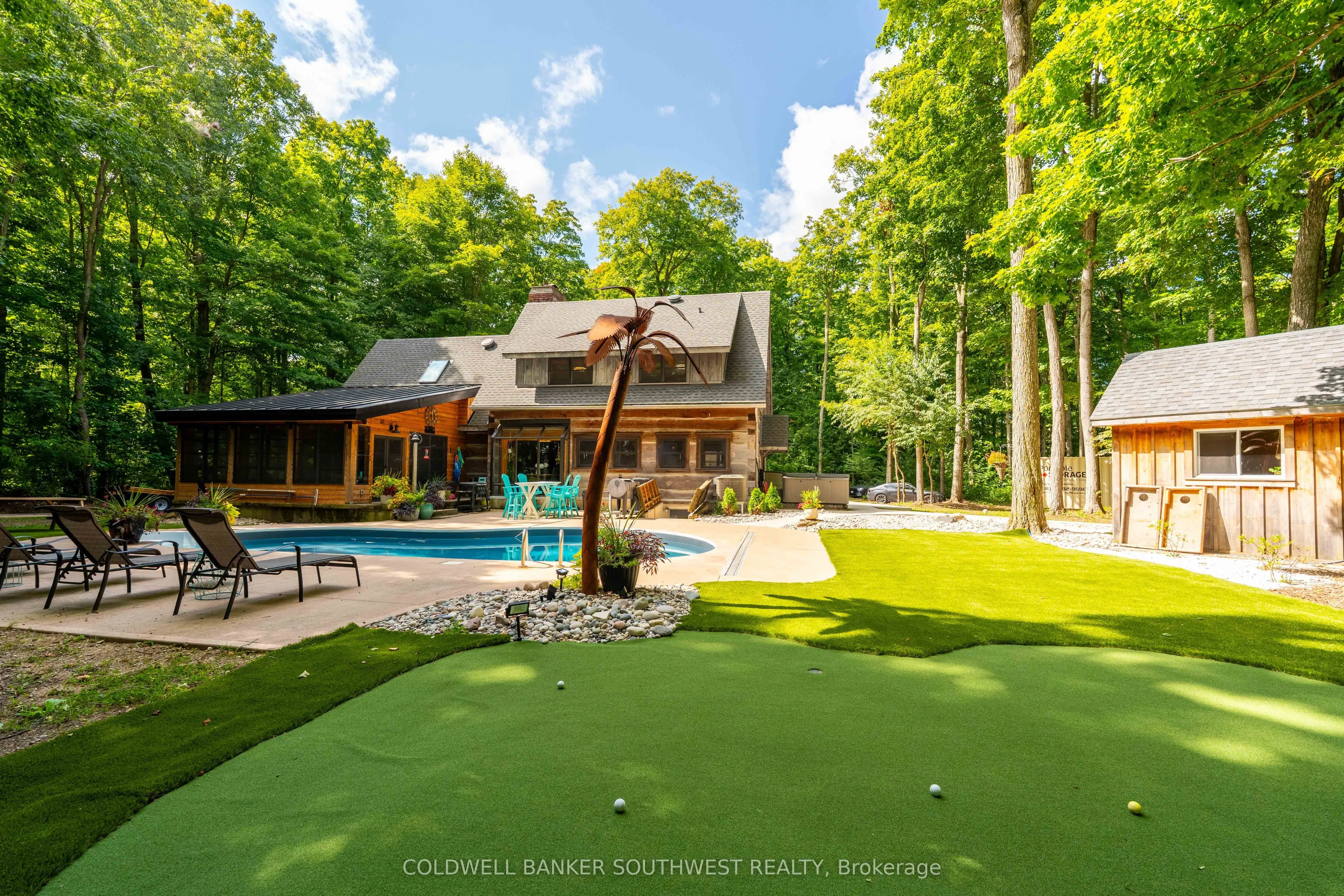 5252 Egremont Road