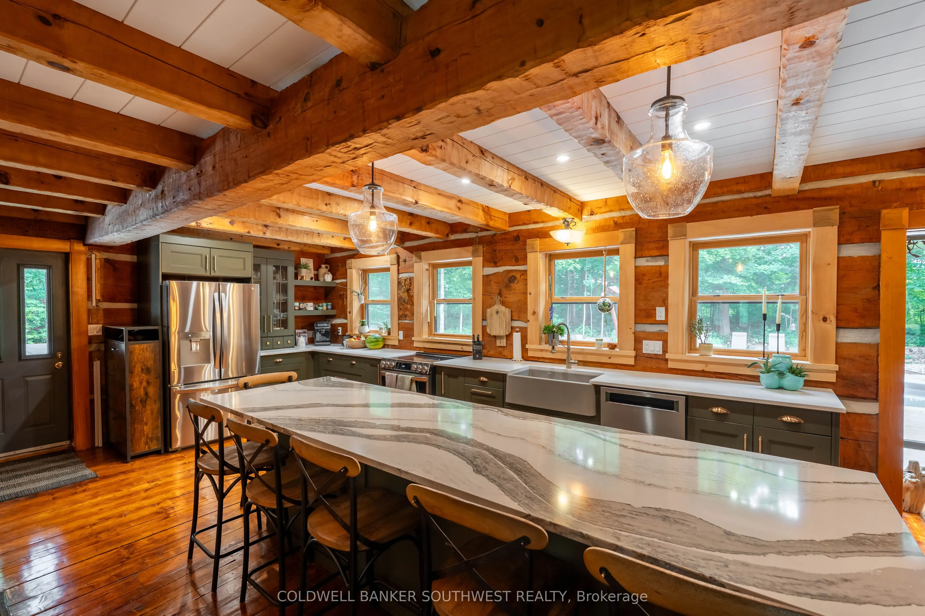 5252 Egremont Road