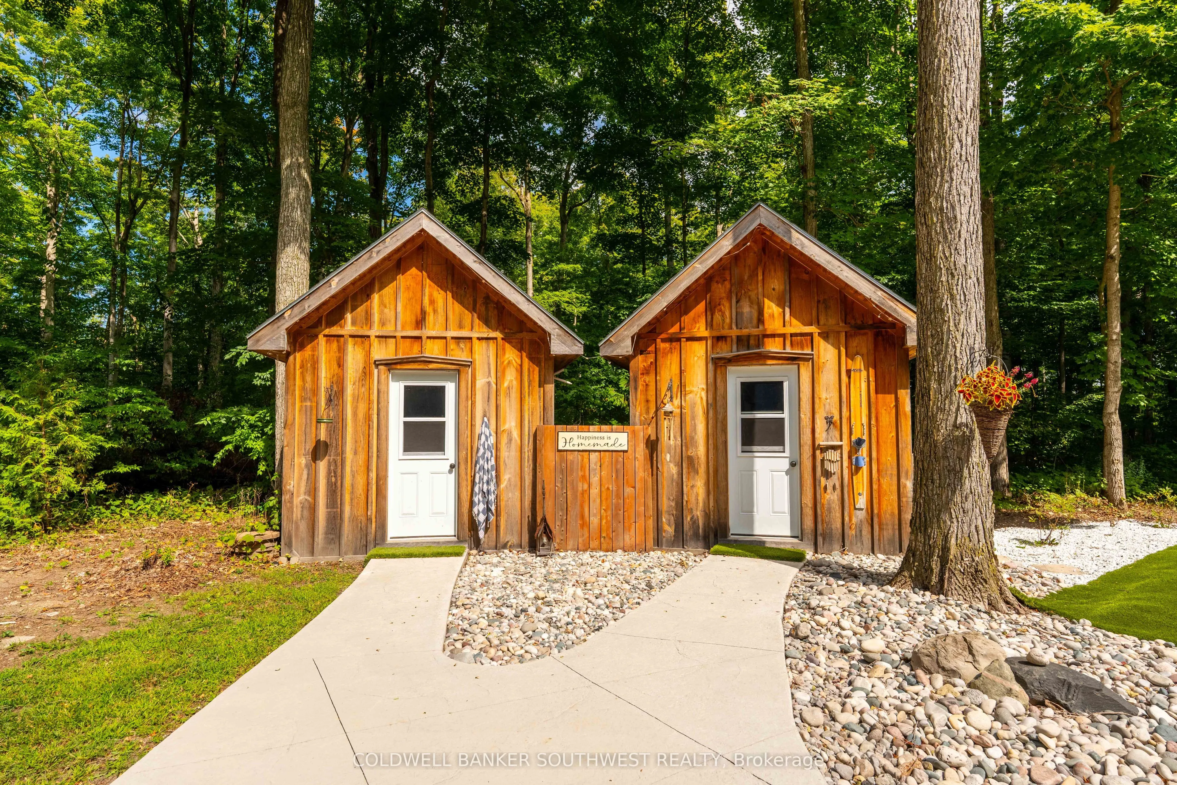 5252 Egremont Road