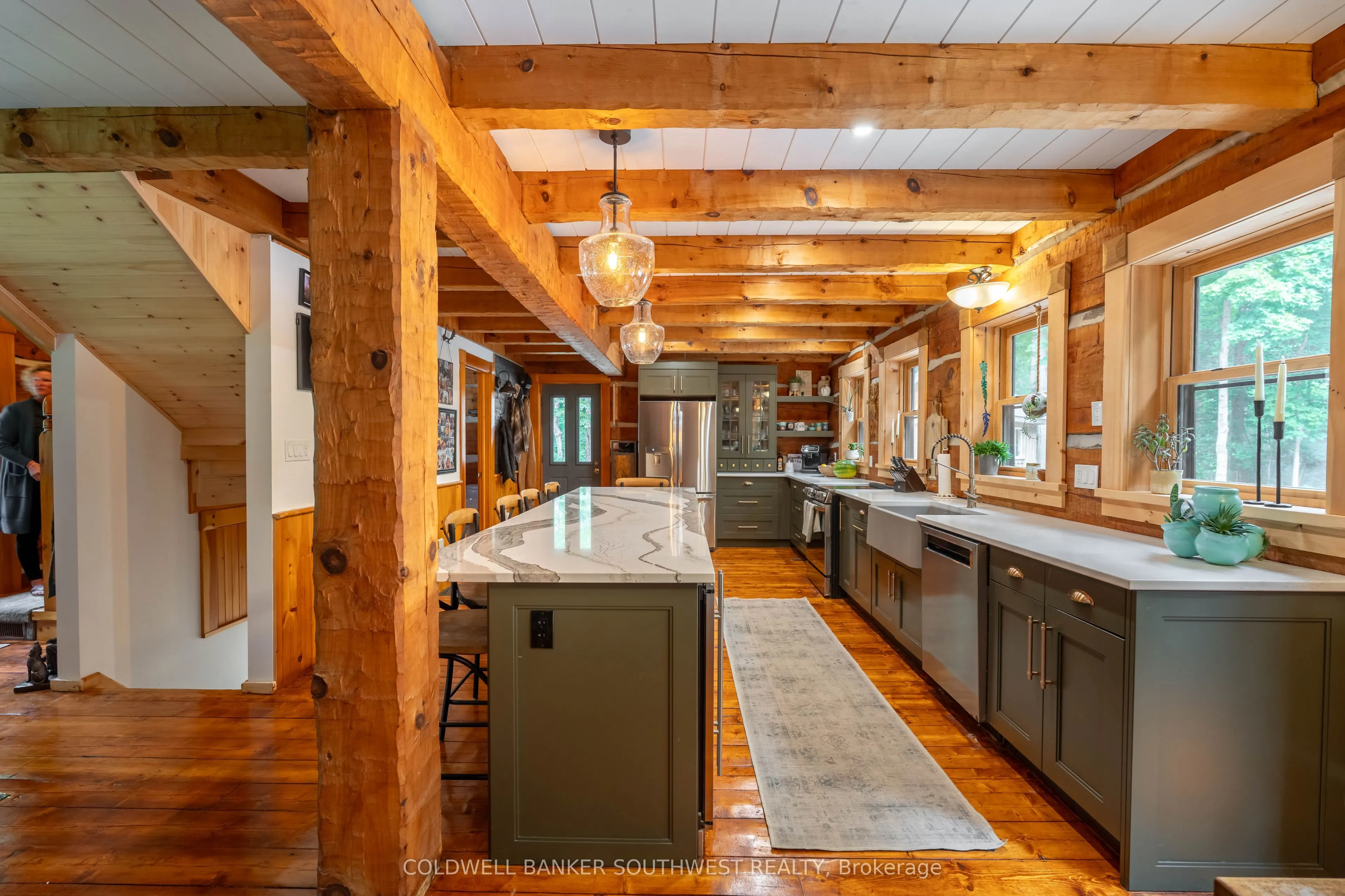 5252 Egremont Road