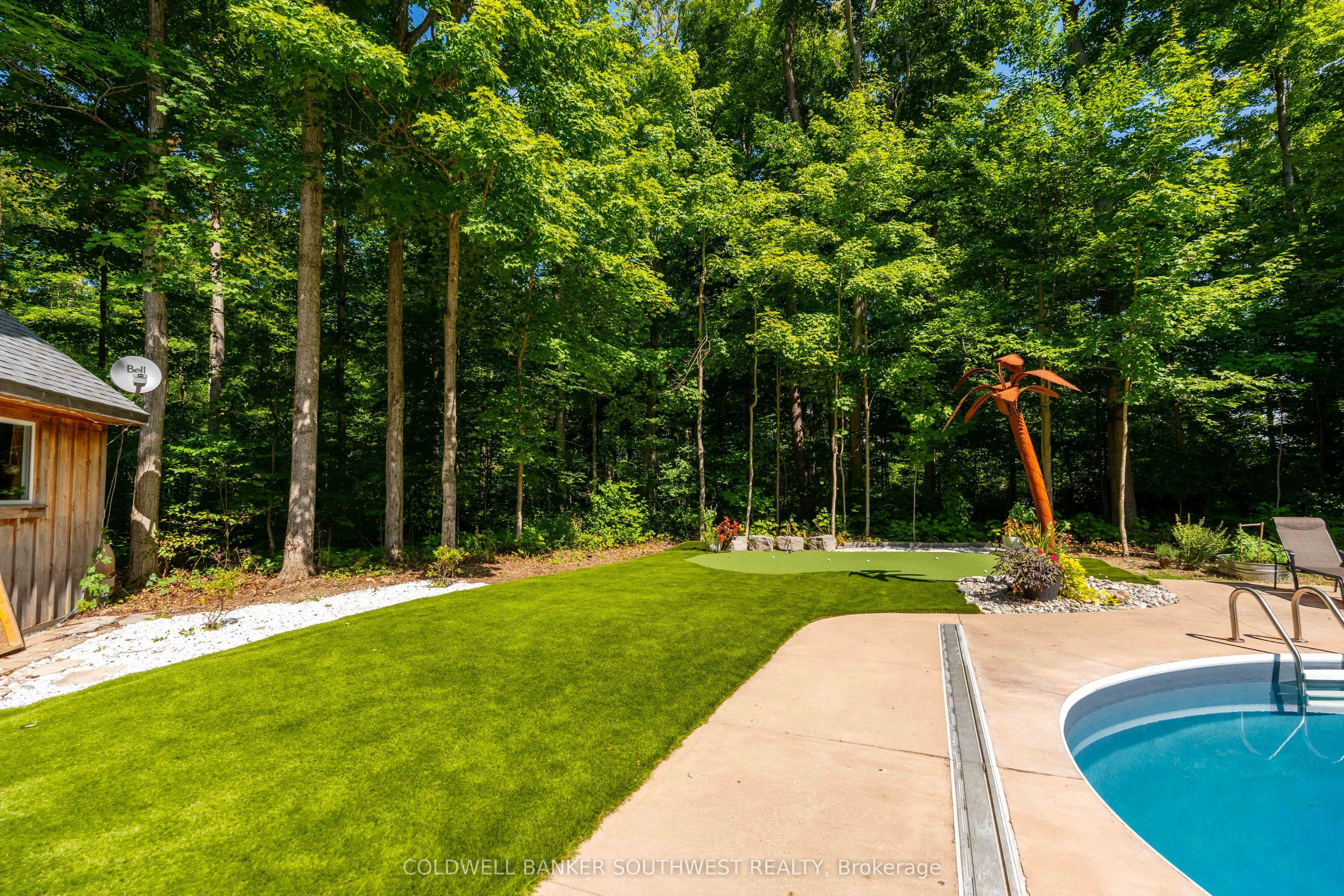5252 Egremont Road