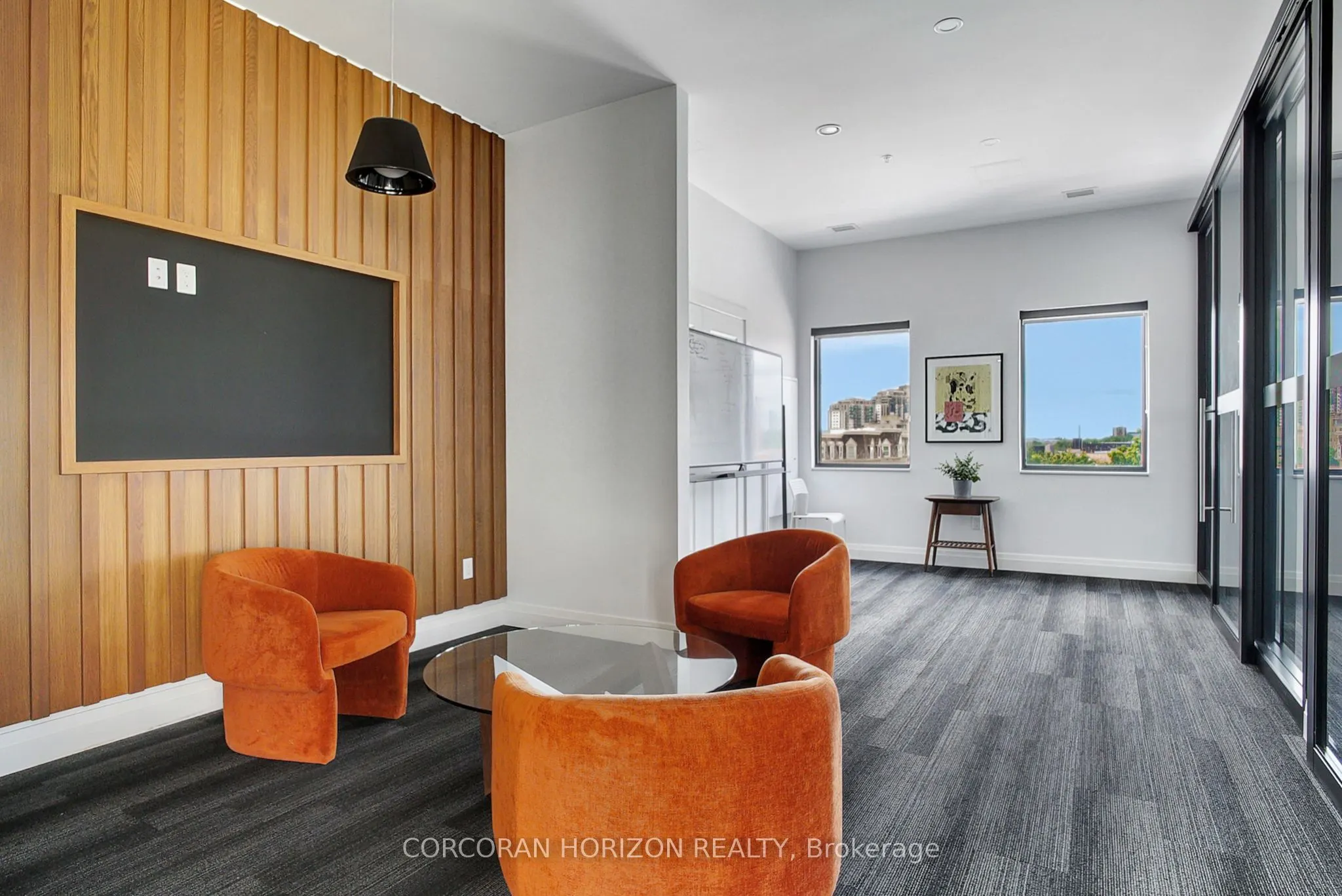 181 King Street S, #1414