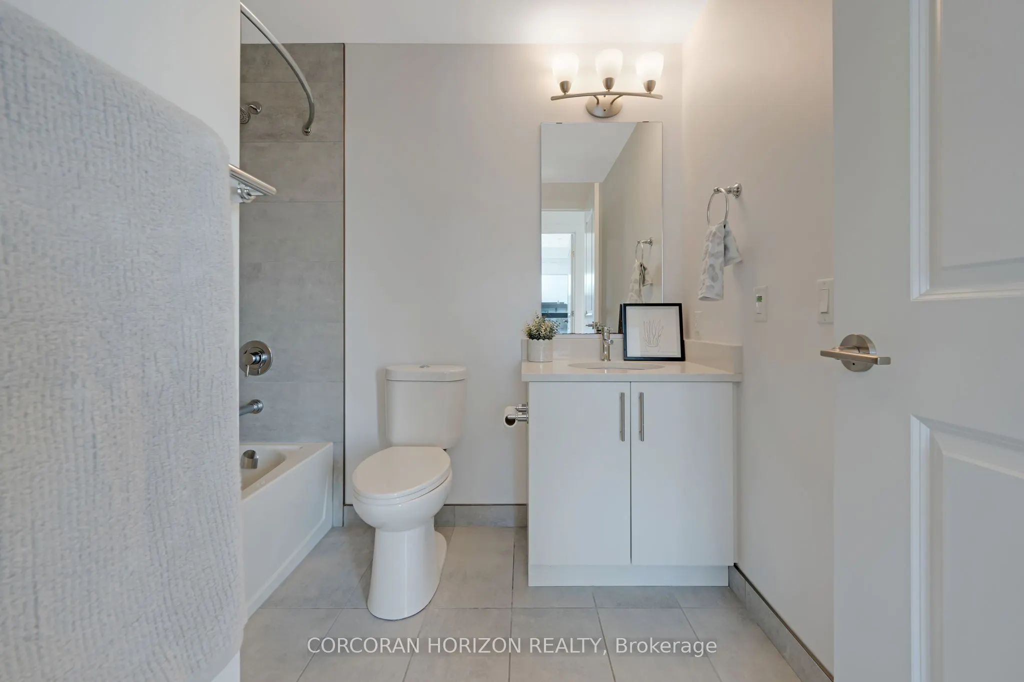 181 King Street S, #1414
