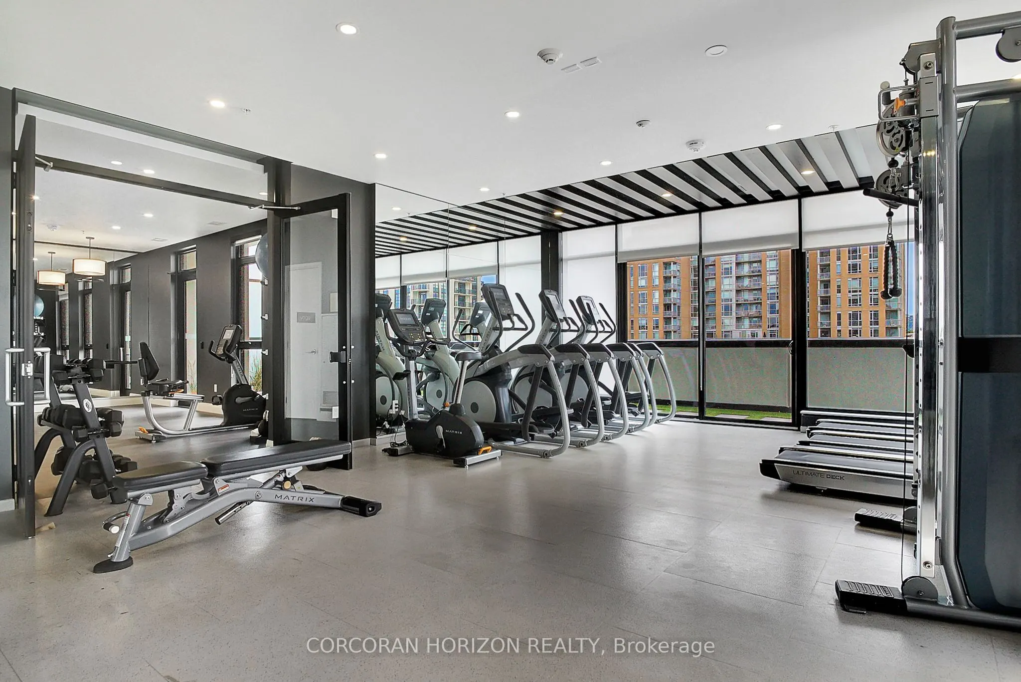 181 King Street S, #1414