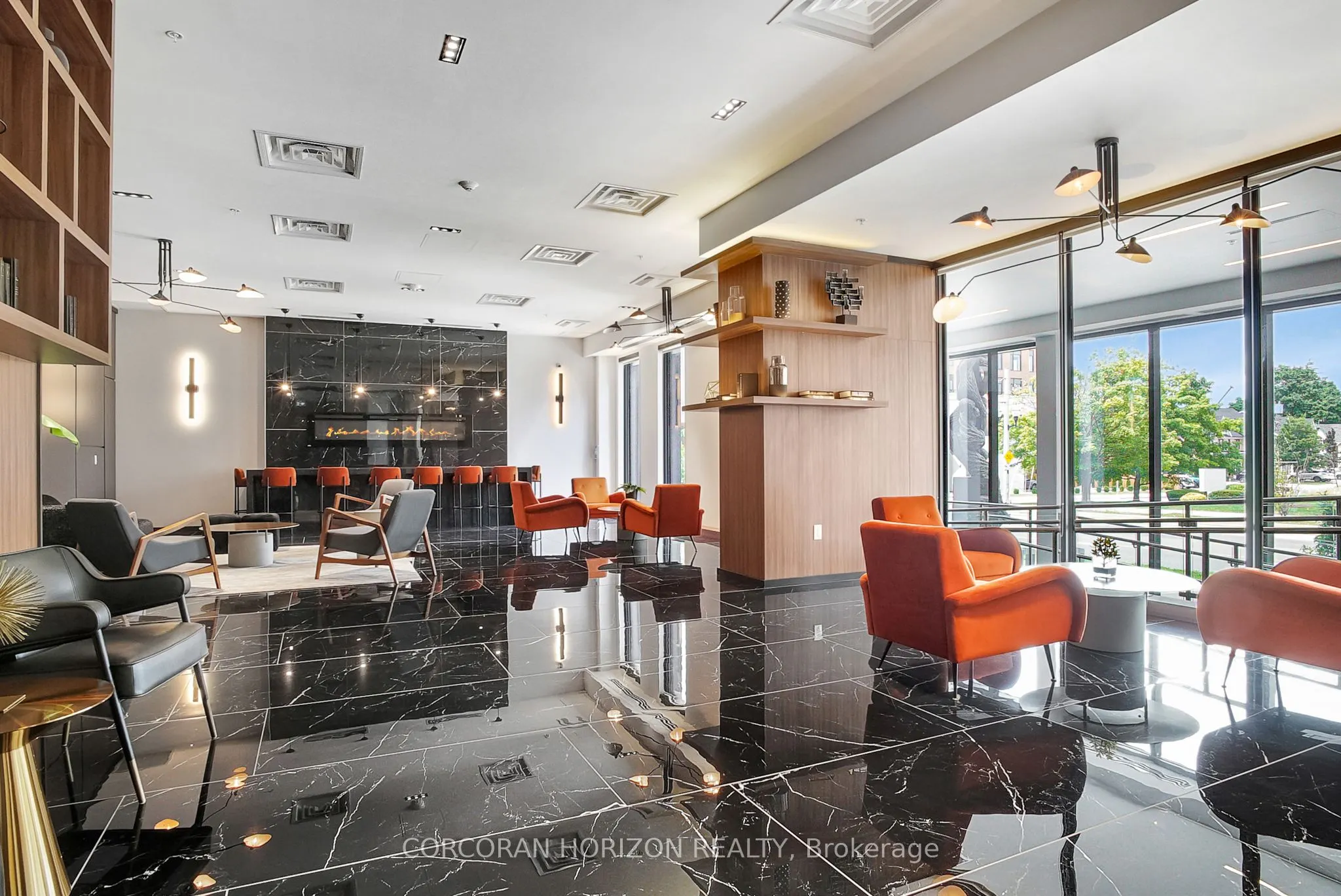 181 King Street S, #1414