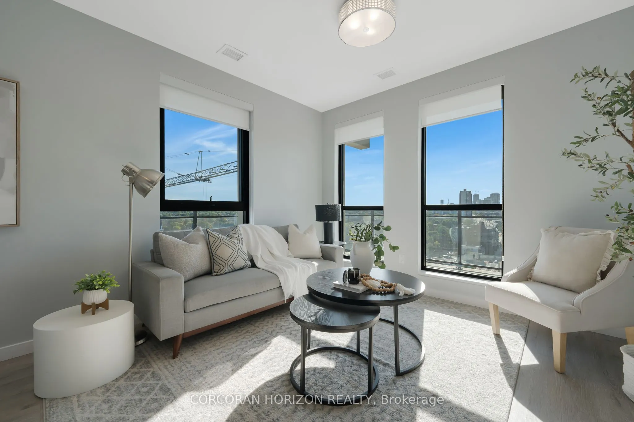 181 King Street S, #1414