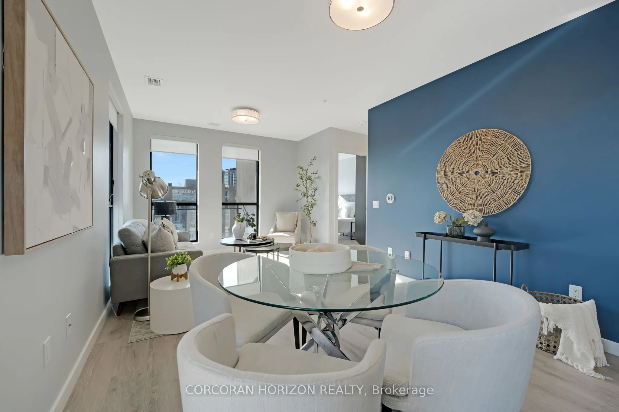181 King Street S, #1414