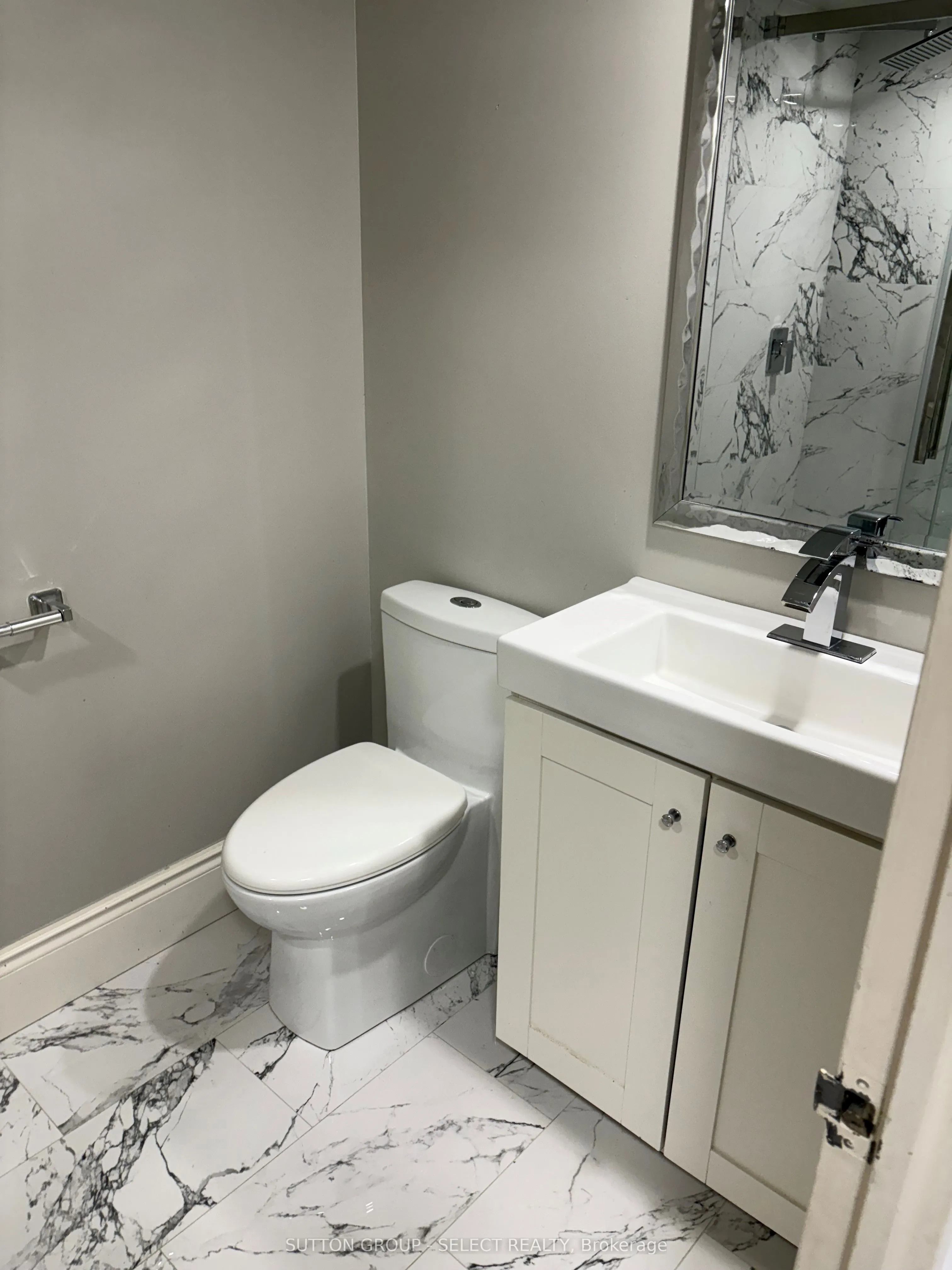 363 COLBORNE Street, #1703