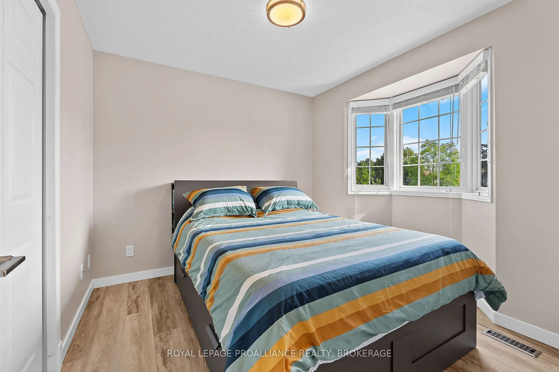 587 Teal Court