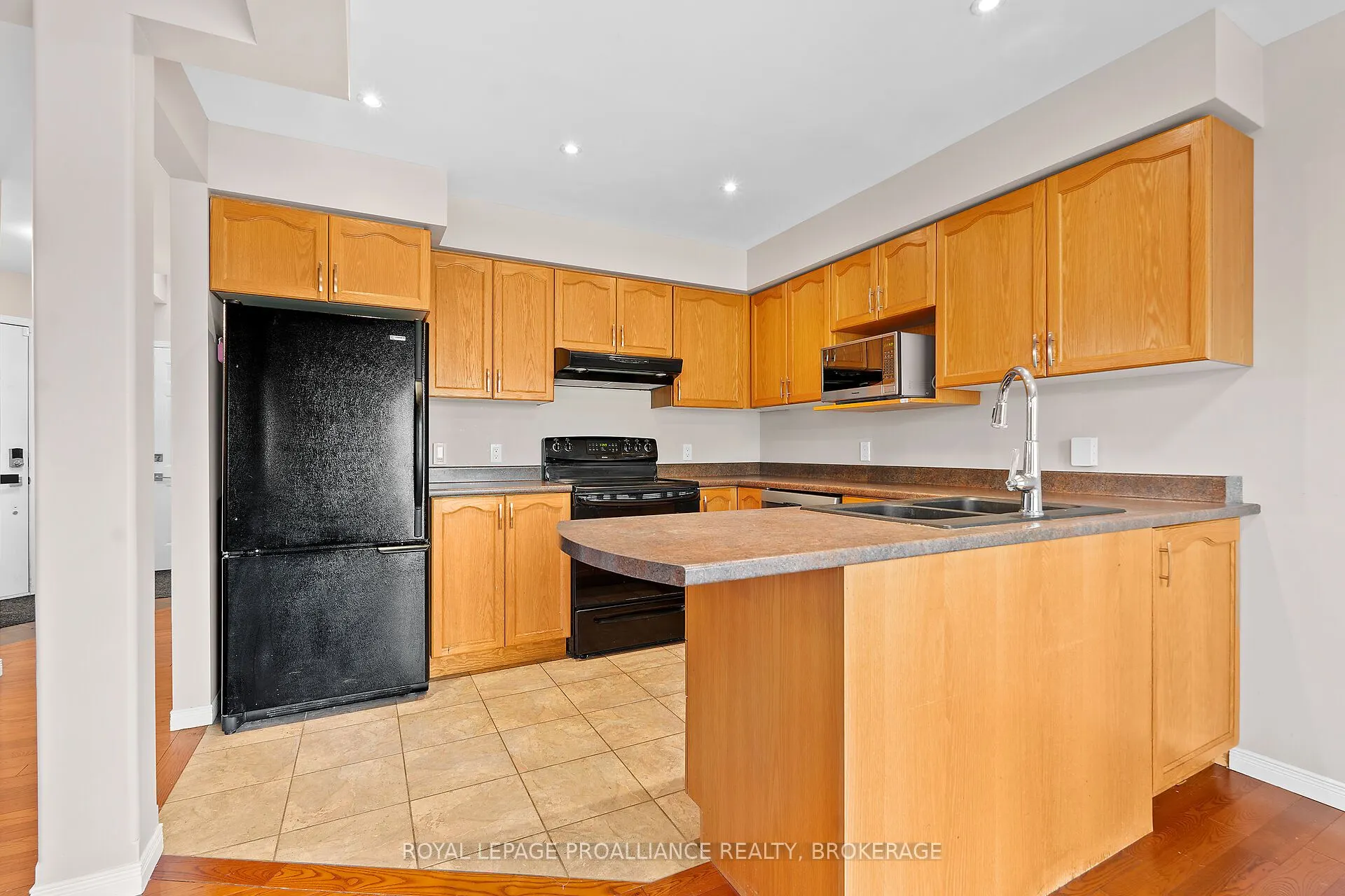 587 Teal Court