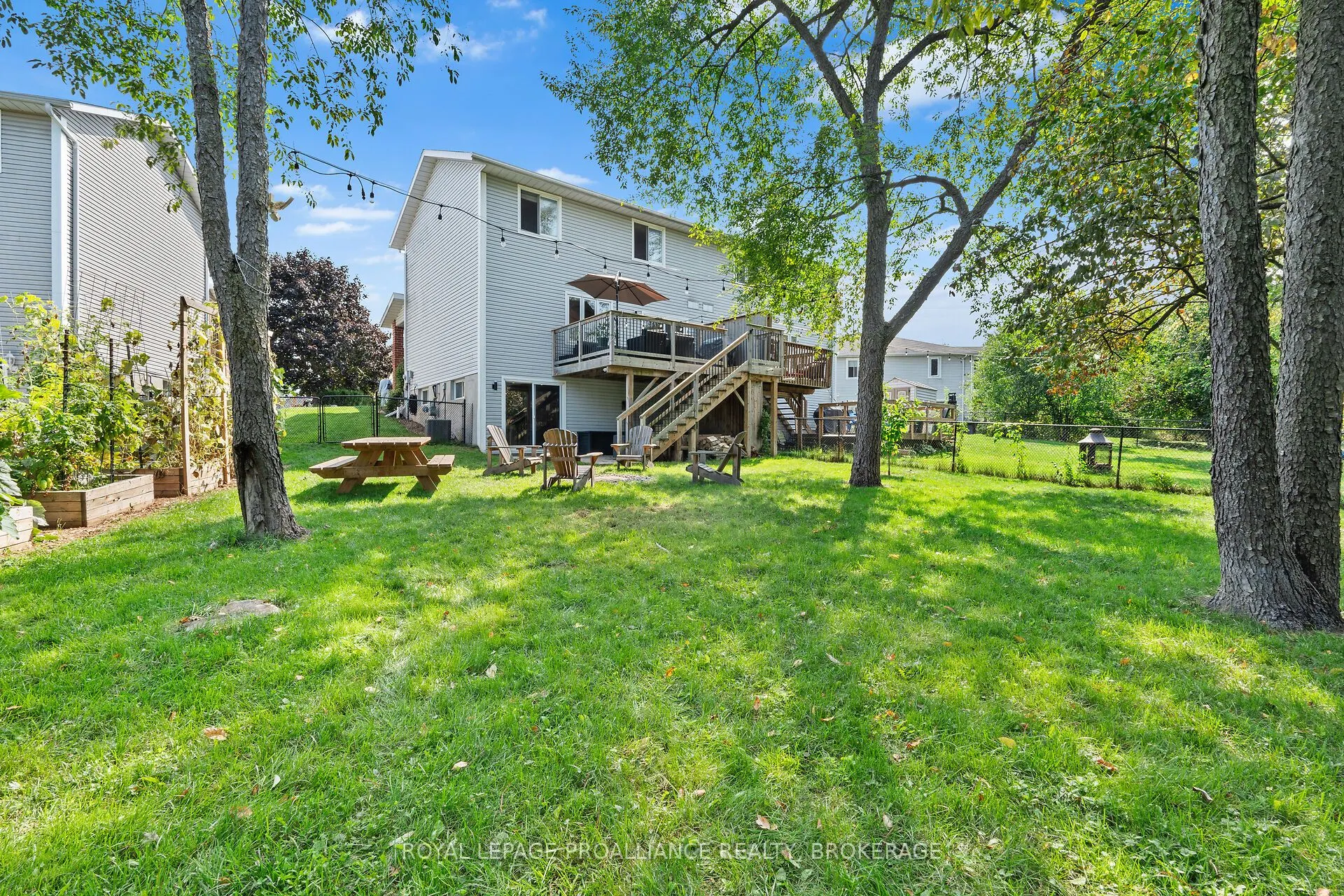 587 Teal Court