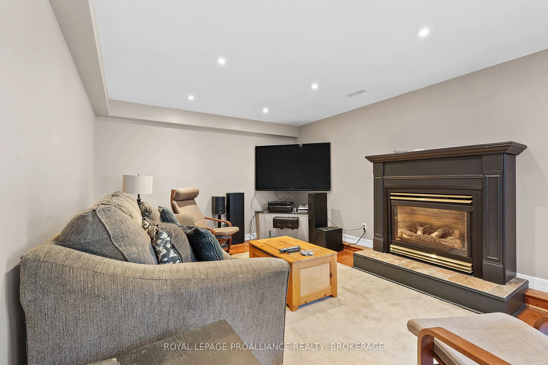 587 Teal Court