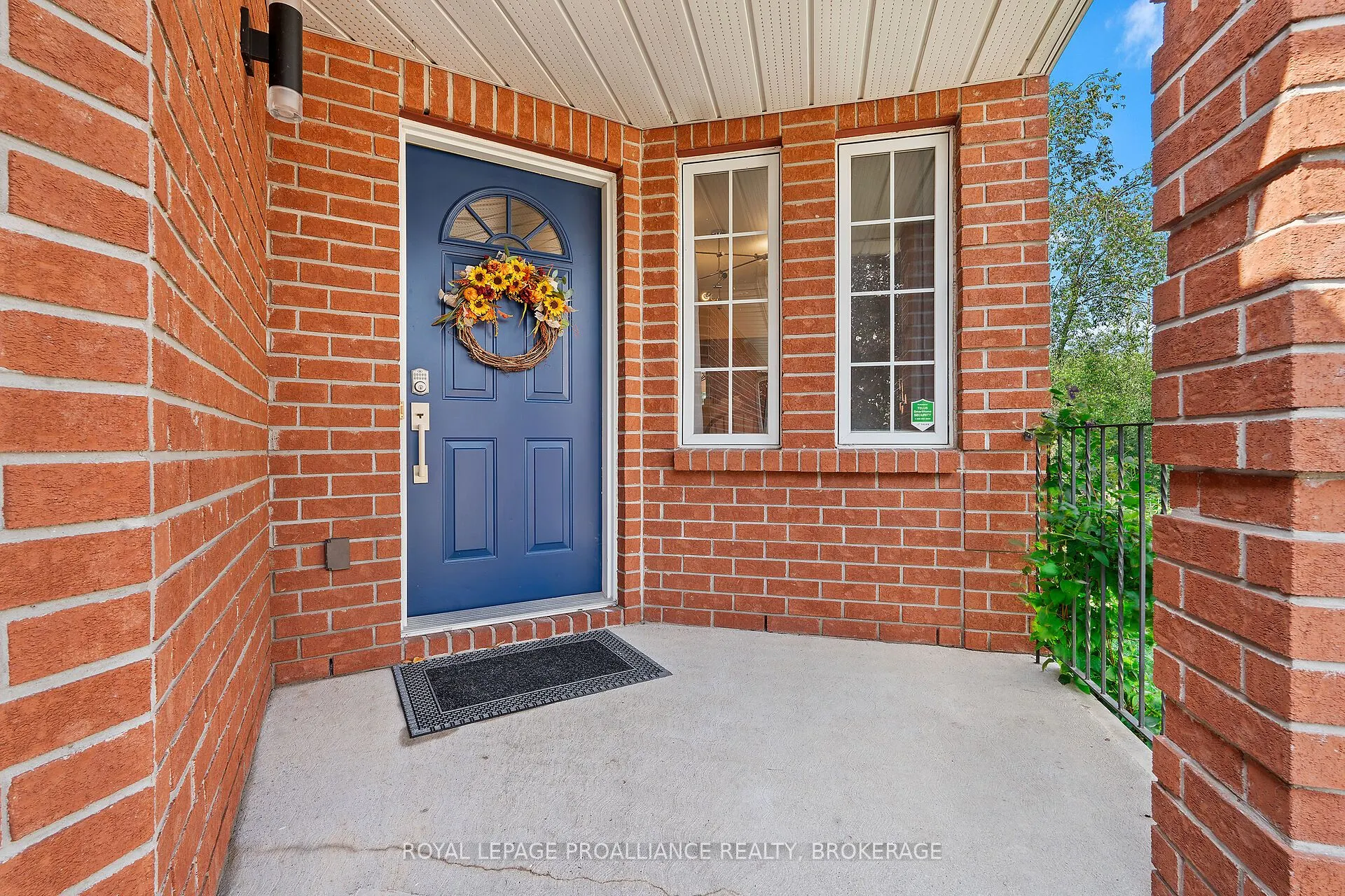 587 Teal Court