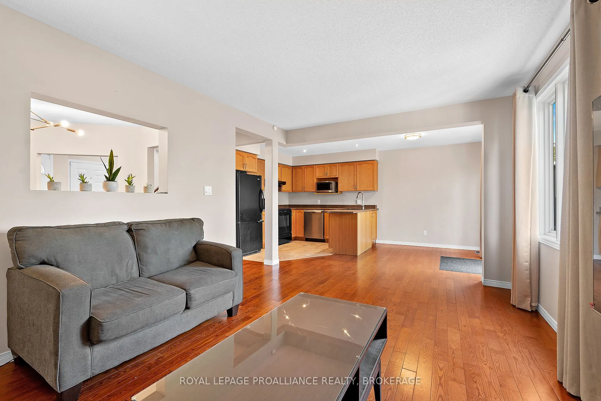 587 Teal Court