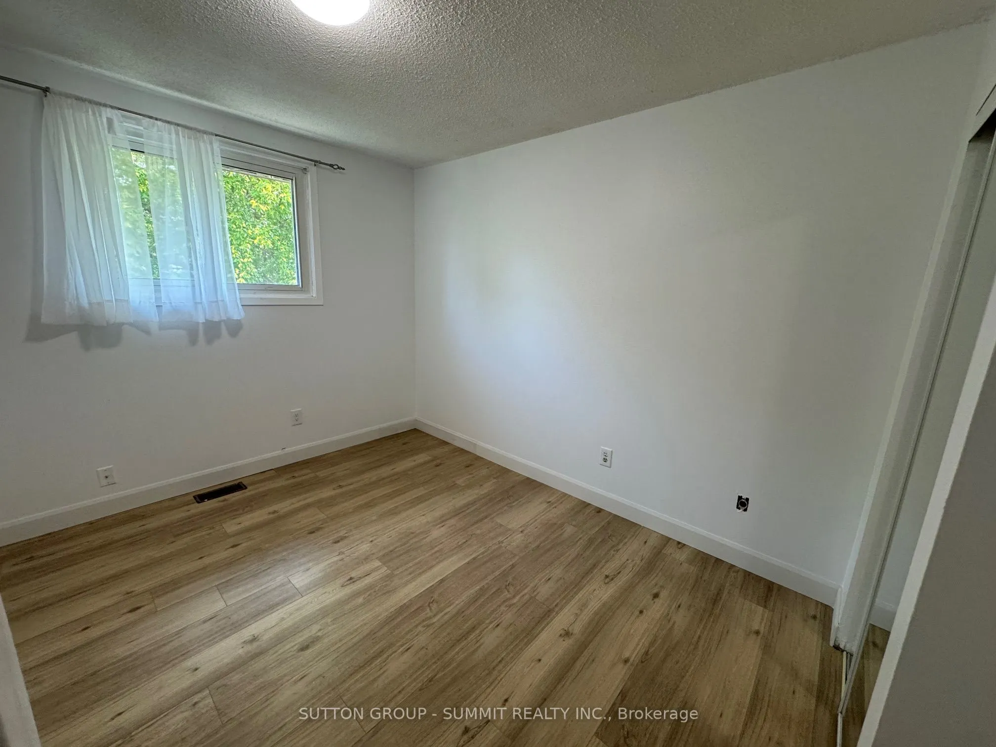5 Fairholme Court