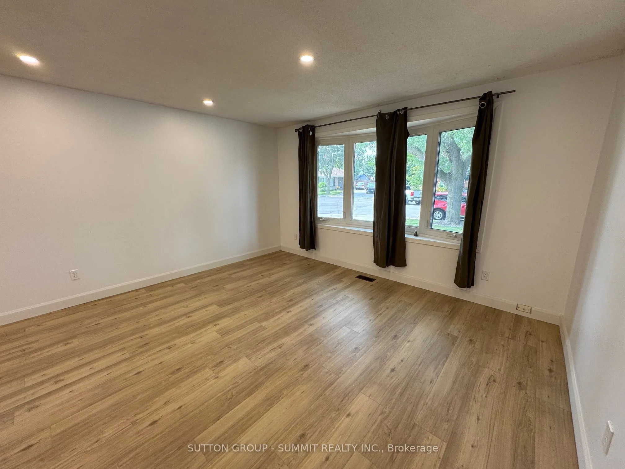 5 Fairholme Court