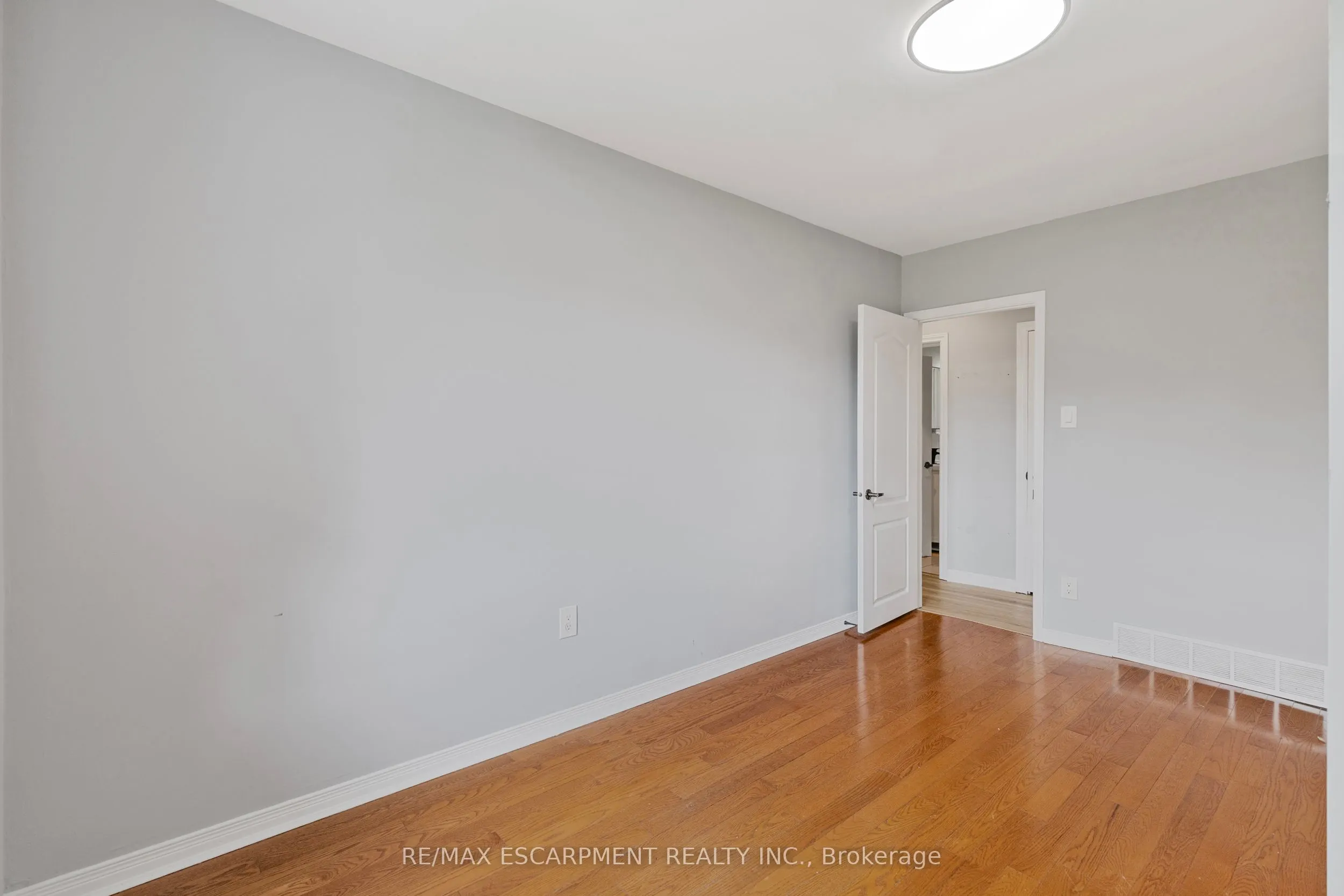 71 Organ Crescent, #Upper