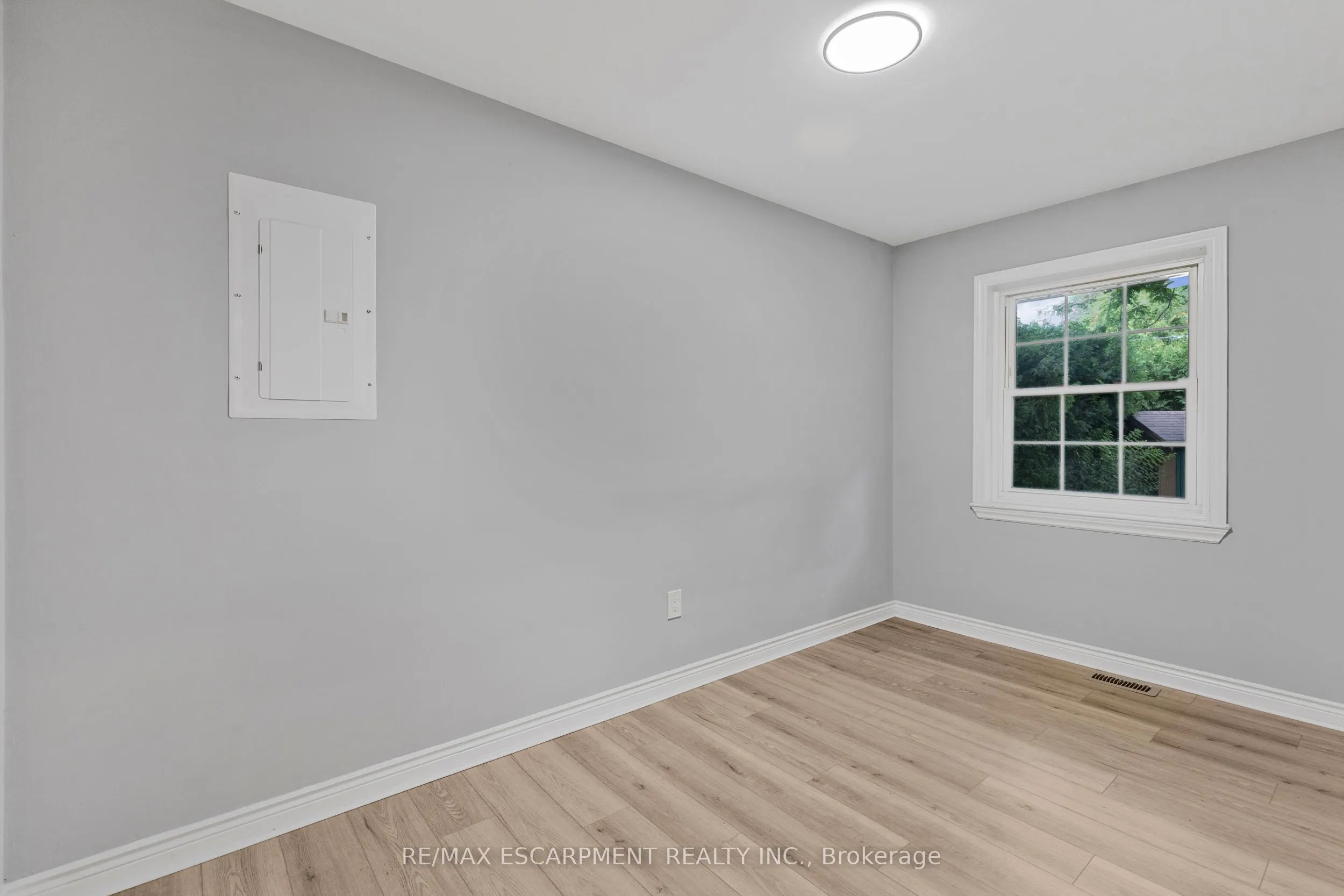 71 Organ Crescent, #Upper