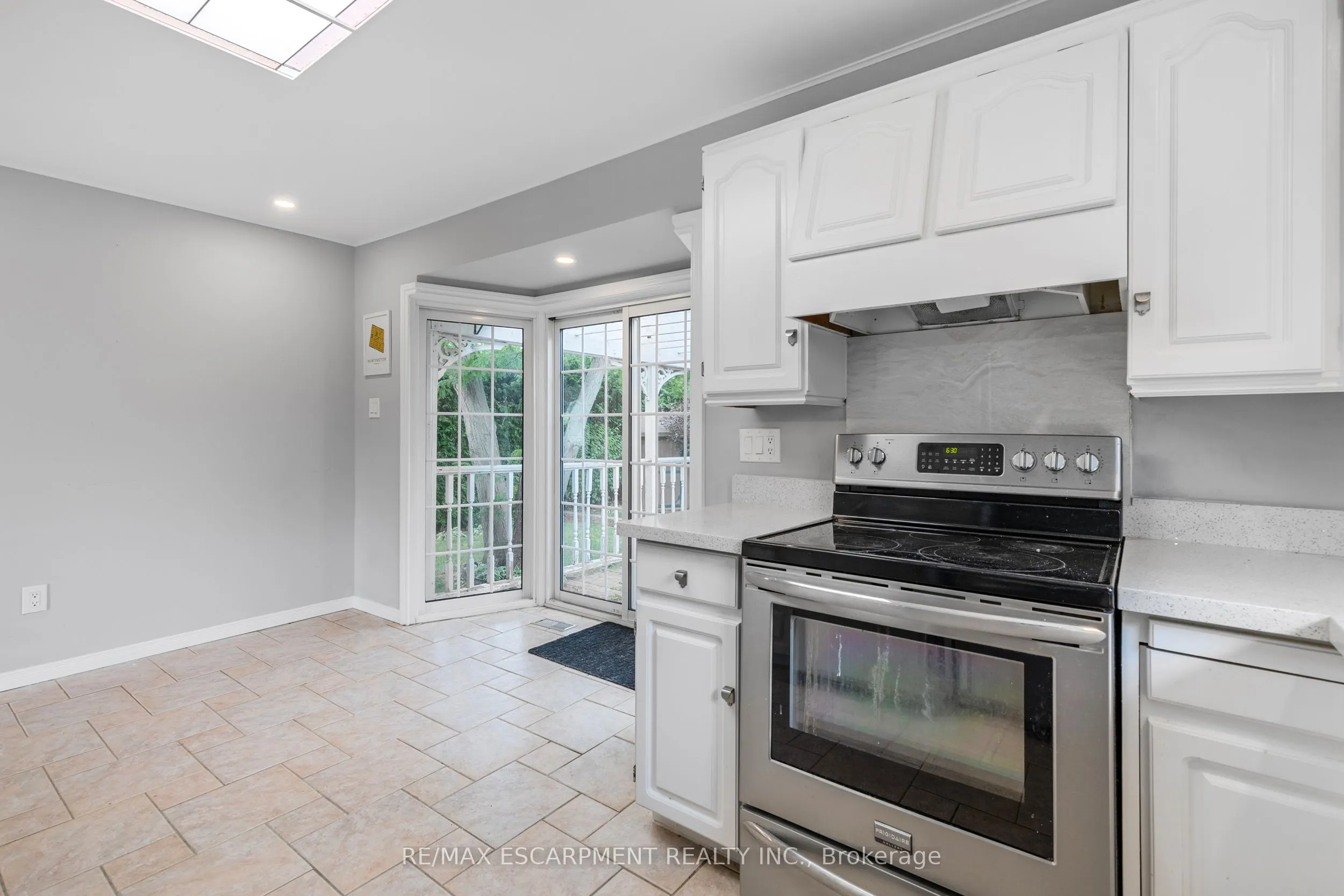 71 Organ Crescent, #Upper
