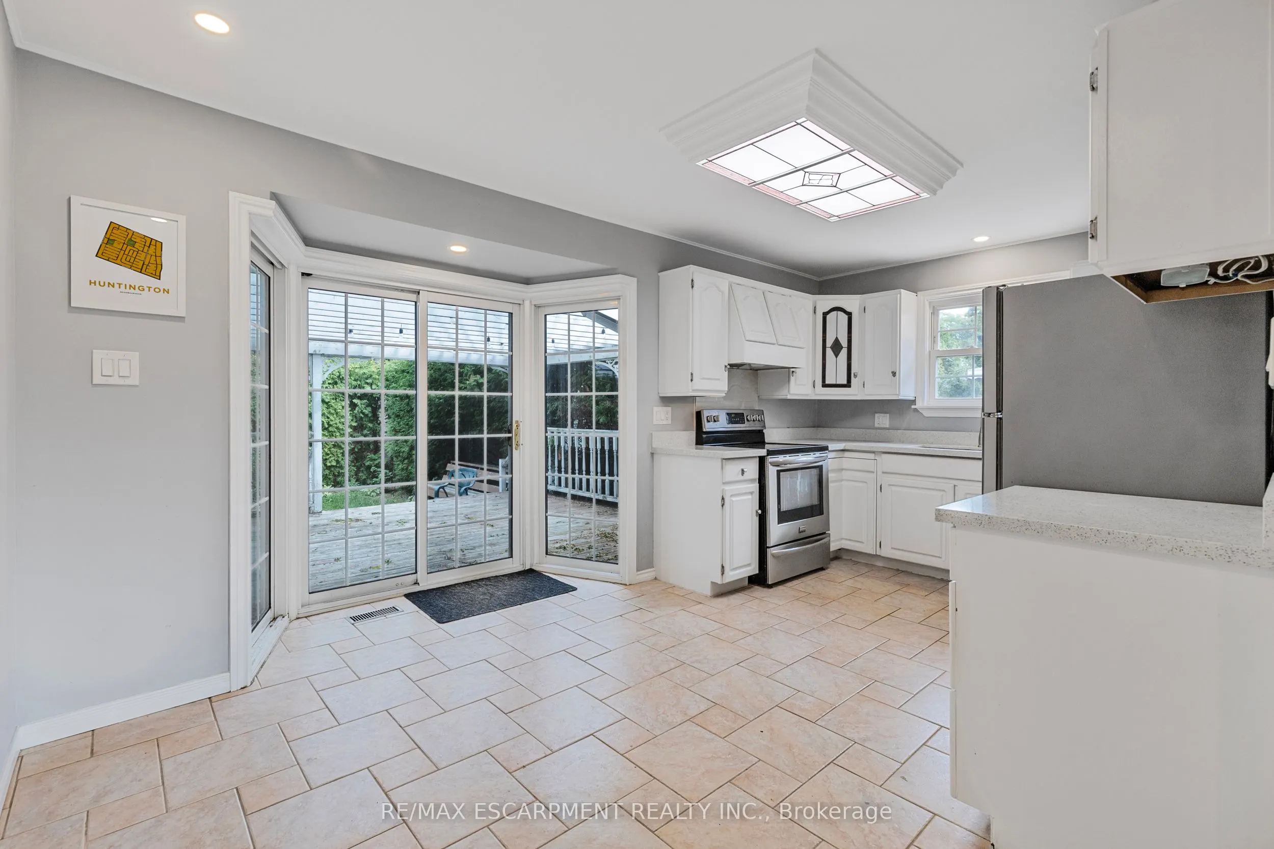 71 Organ Crescent, #Upper