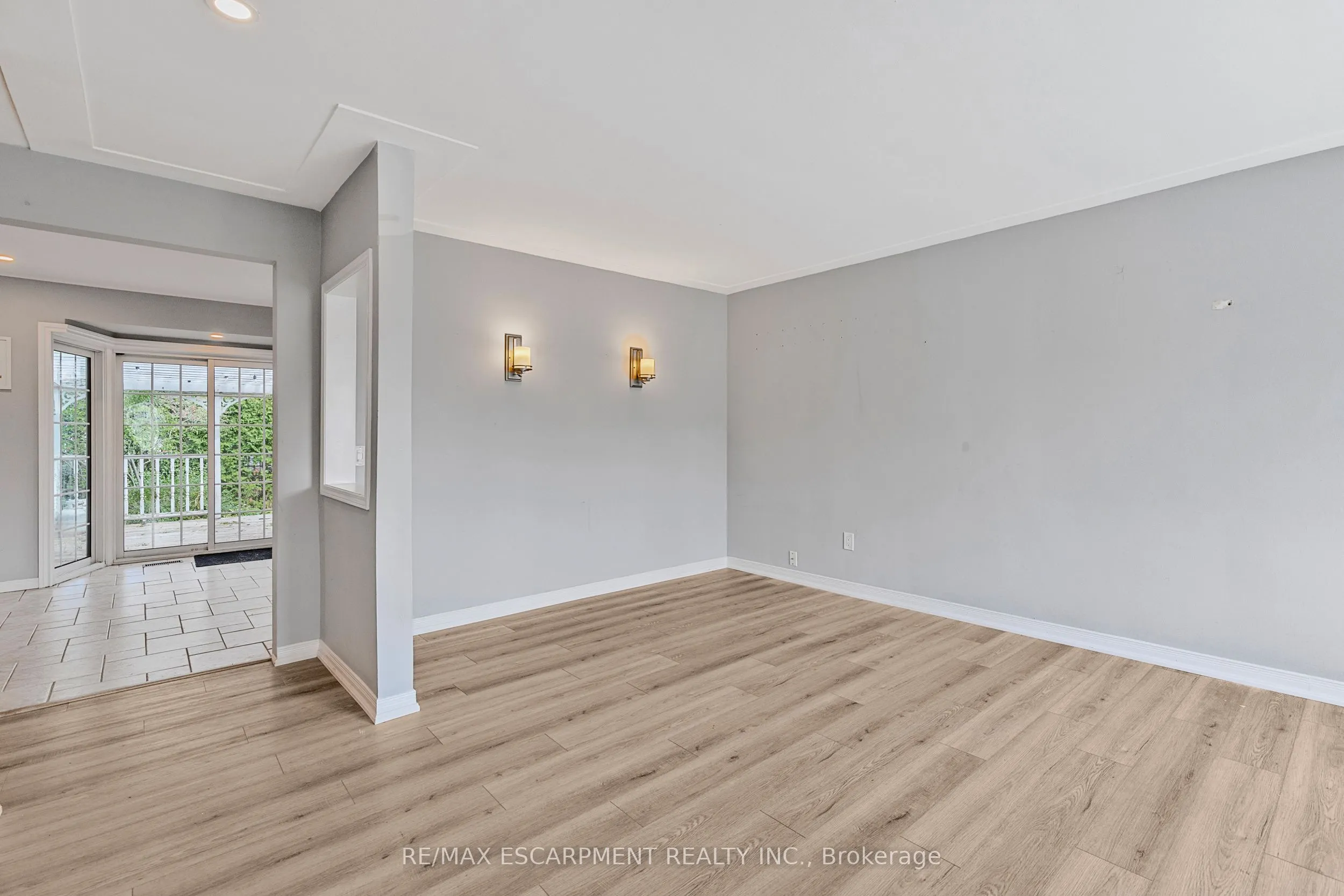 71 Organ Crescent, #Upper