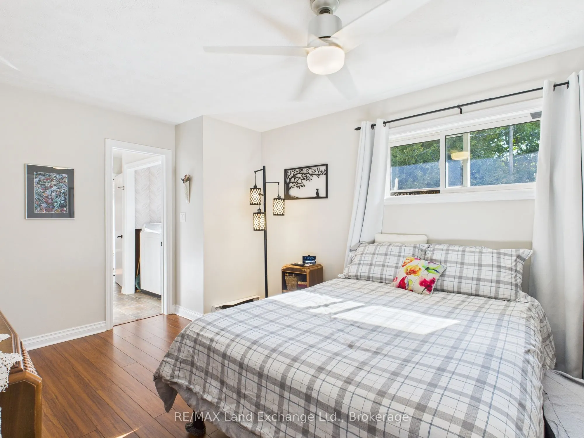 24 Boiler Beach Road