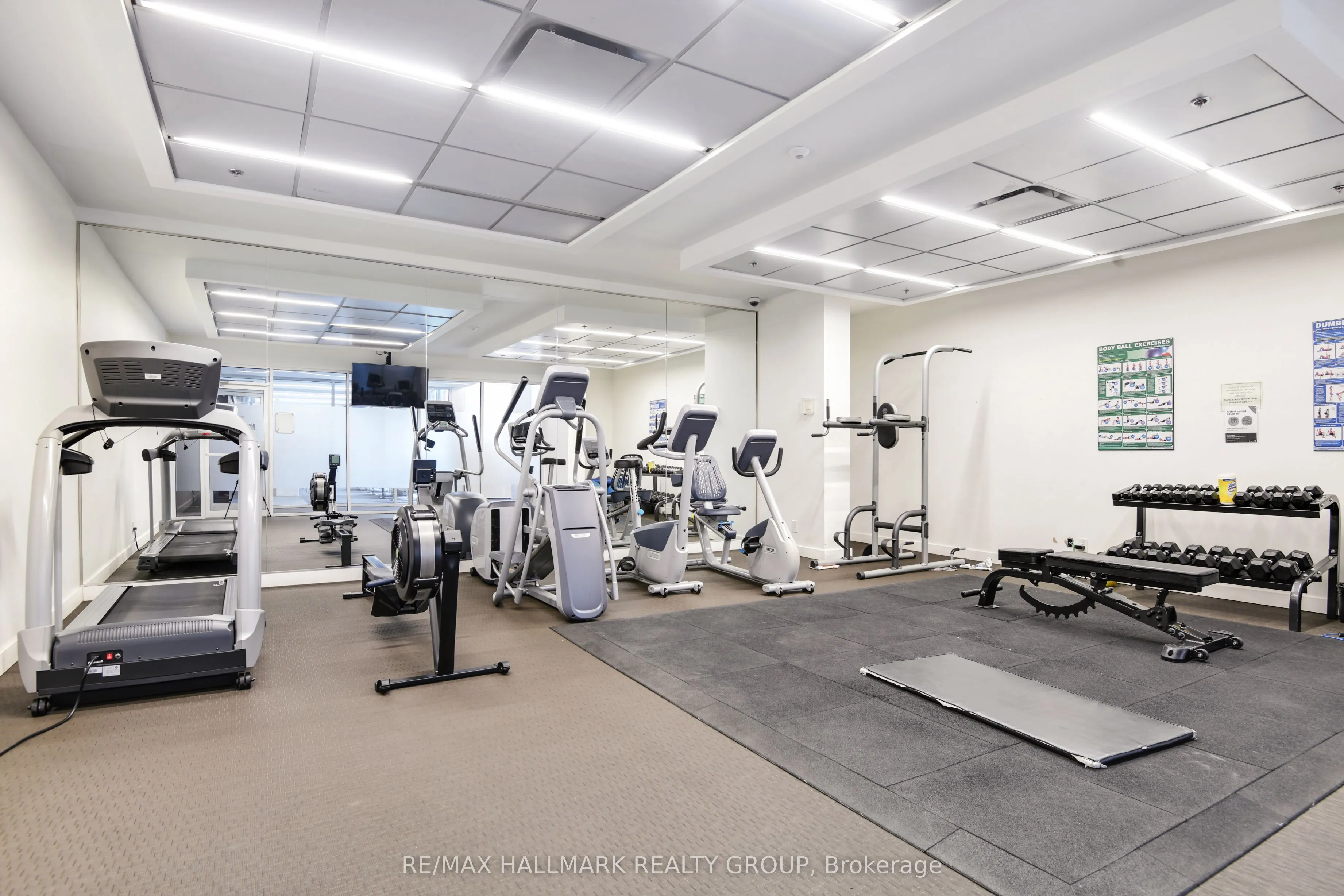 360 Mcleod Street, #Penthouse 804