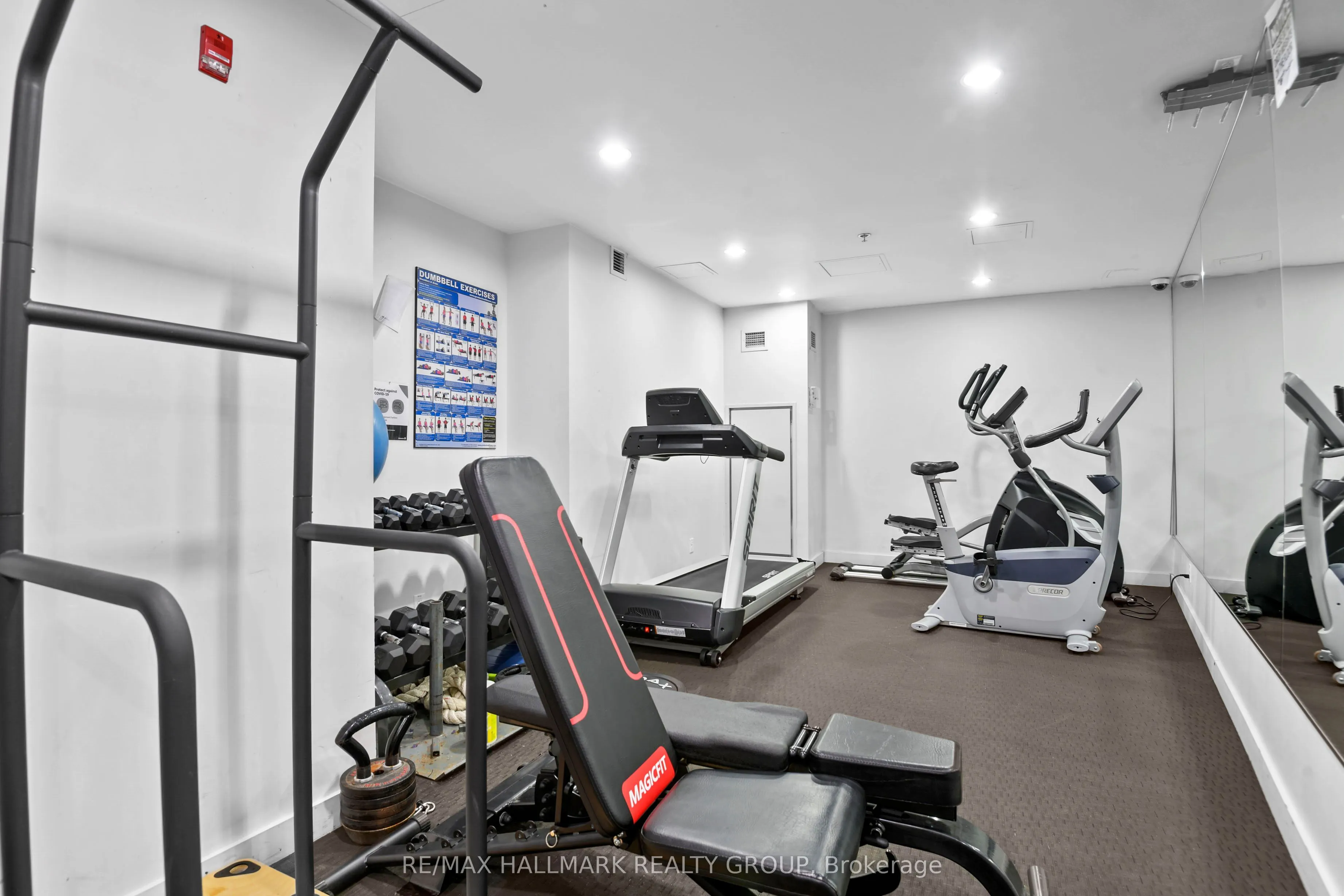 360 Mcleod Street, #Penthouse 804