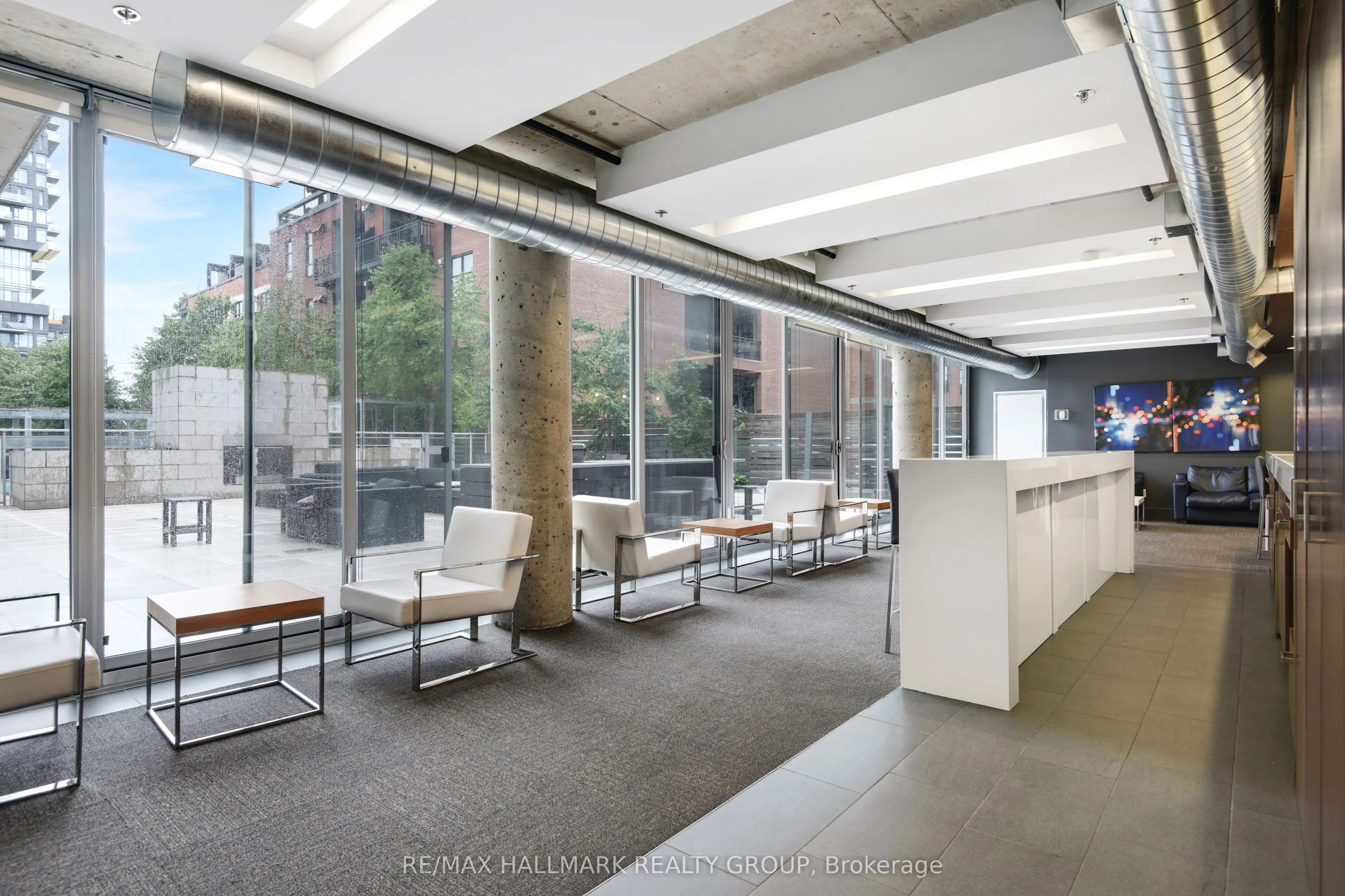 360 Mcleod Street, #Penthouse 804