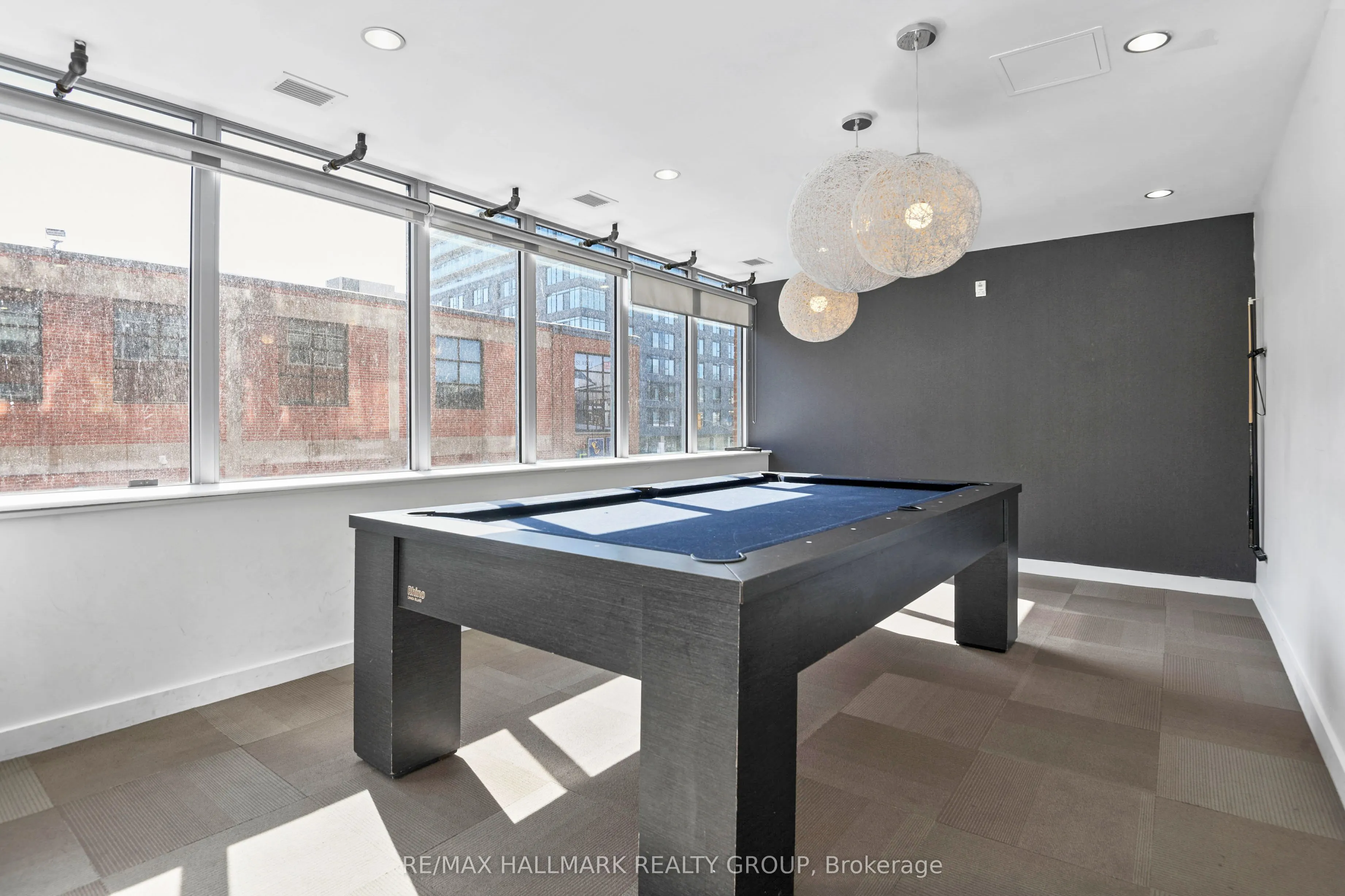 360 Mcleod Street, #Penthouse 804