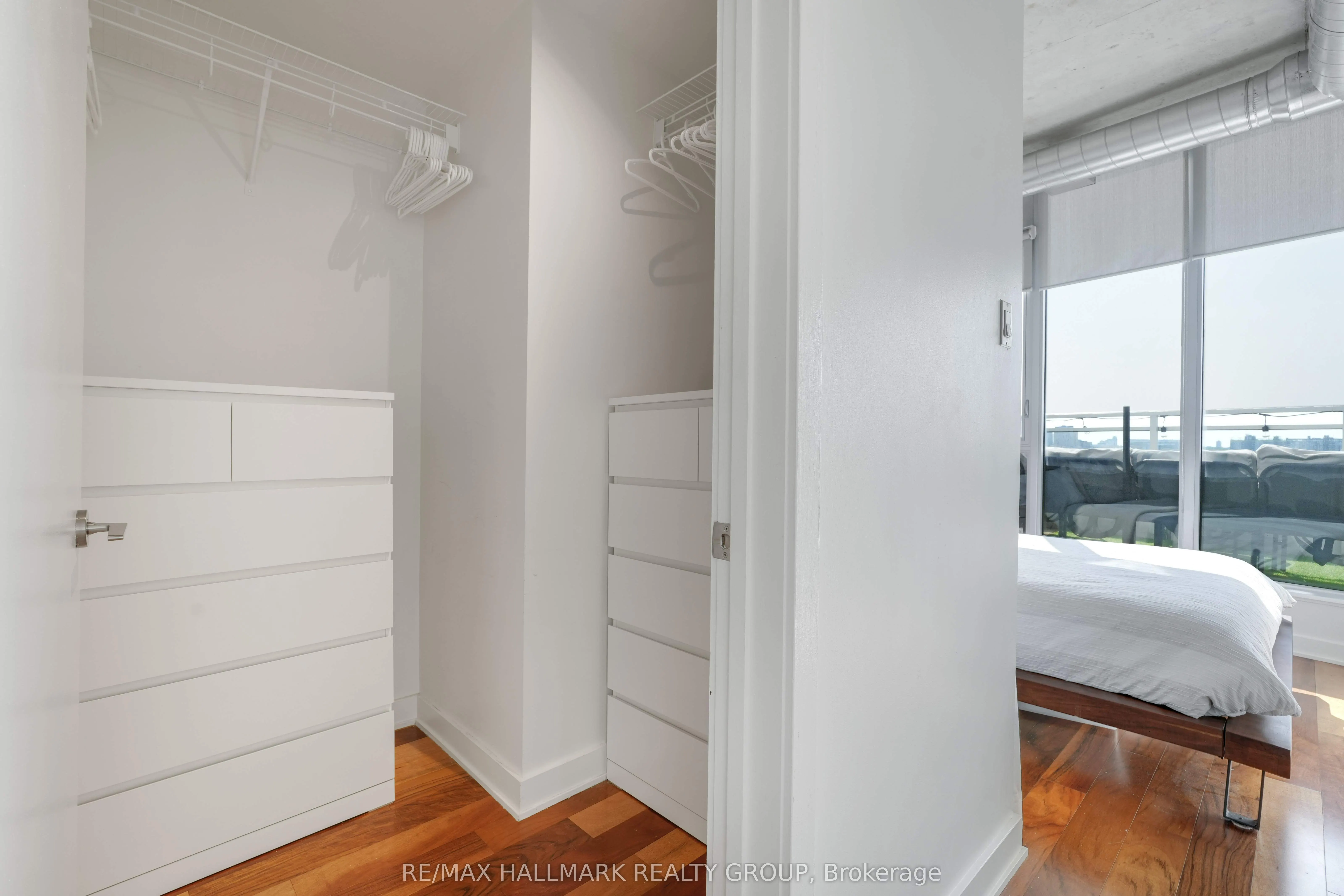 360 Mcleod Street, #Penthouse 804
