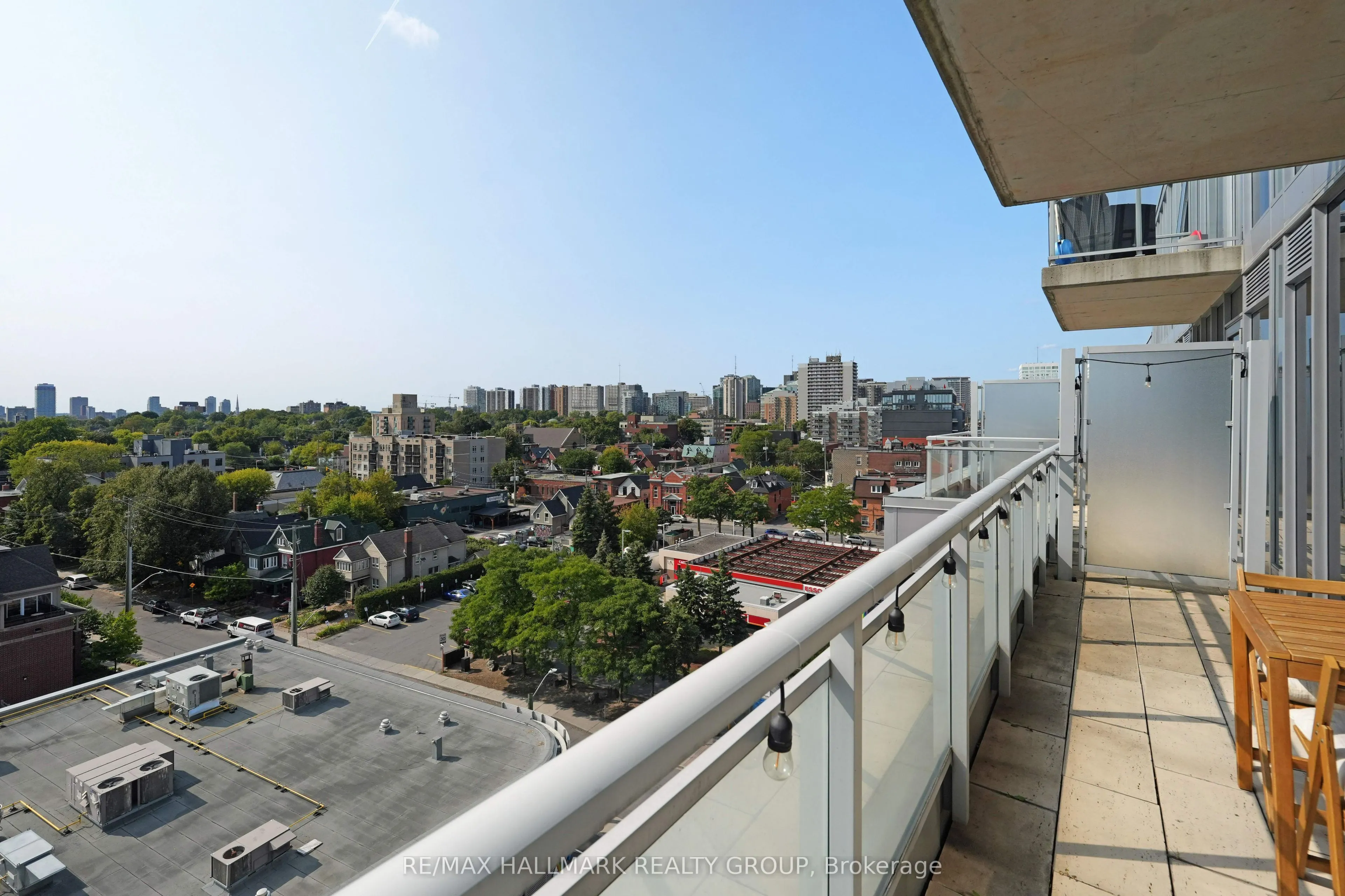 360 Mcleod Street, #Penthouse 804