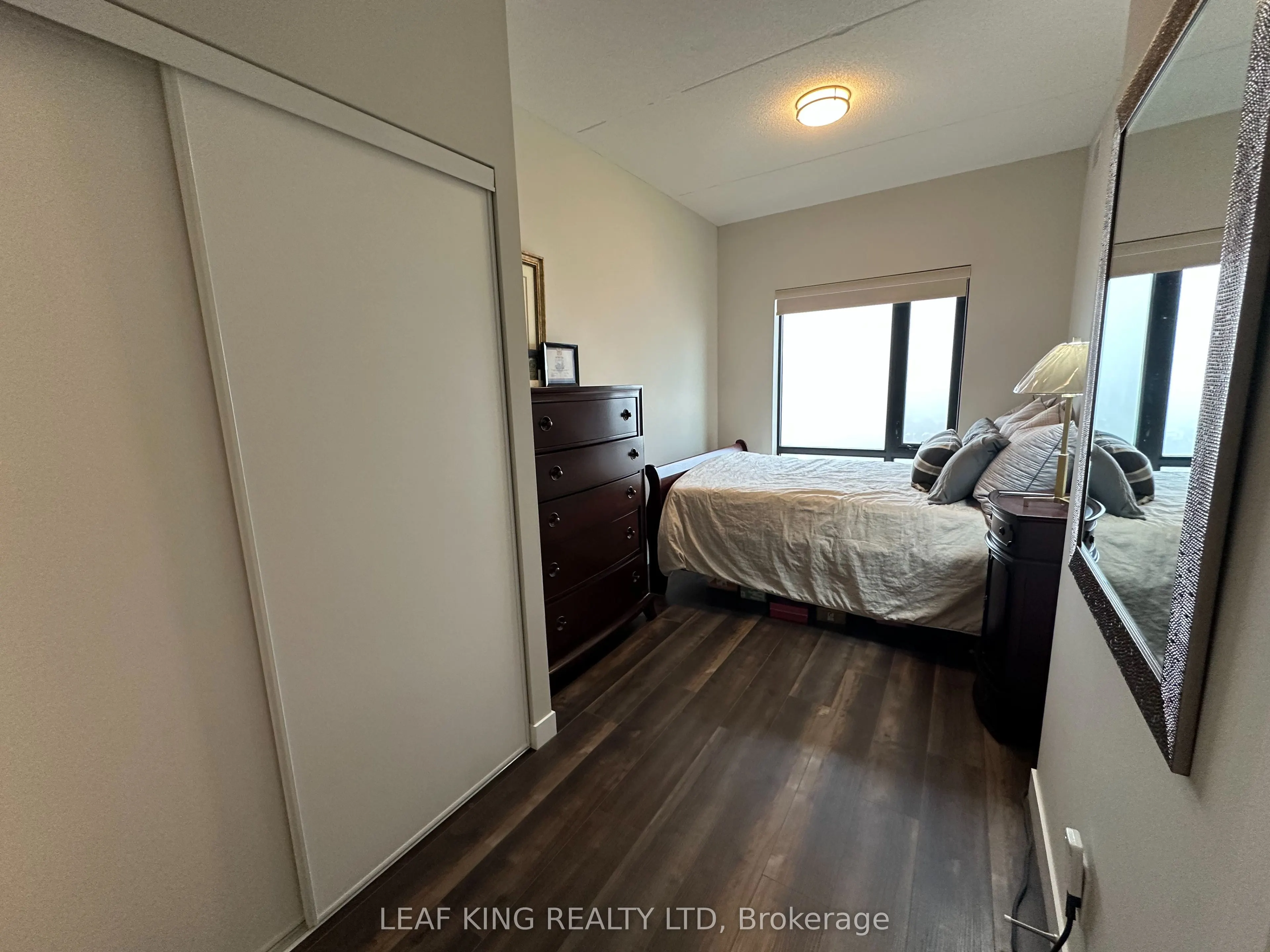 15 Queen Street S, #1902