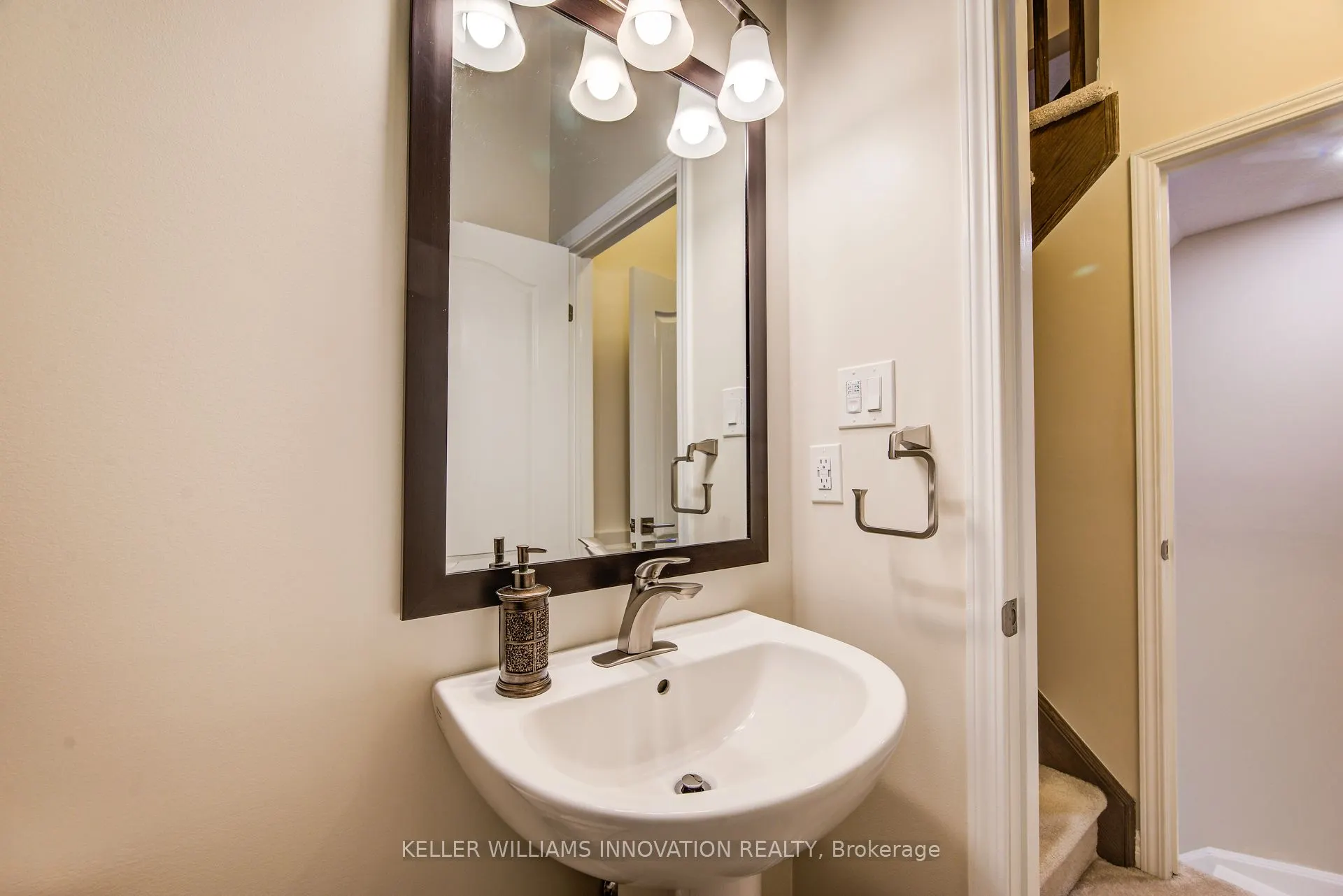 7 Stratus Street