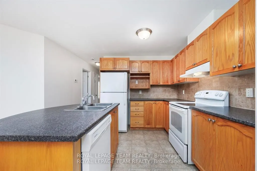 236 Paseo Private, #4