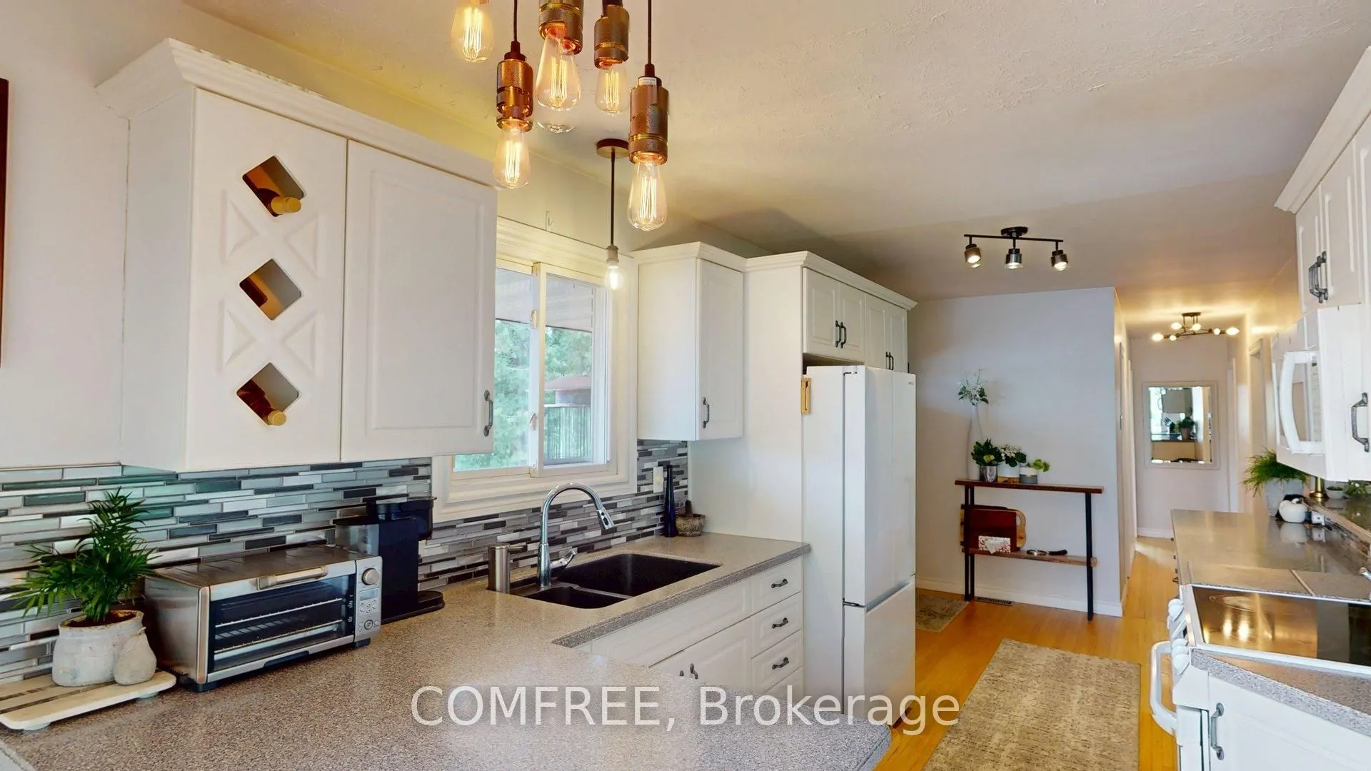 30 Lakeshore Drive