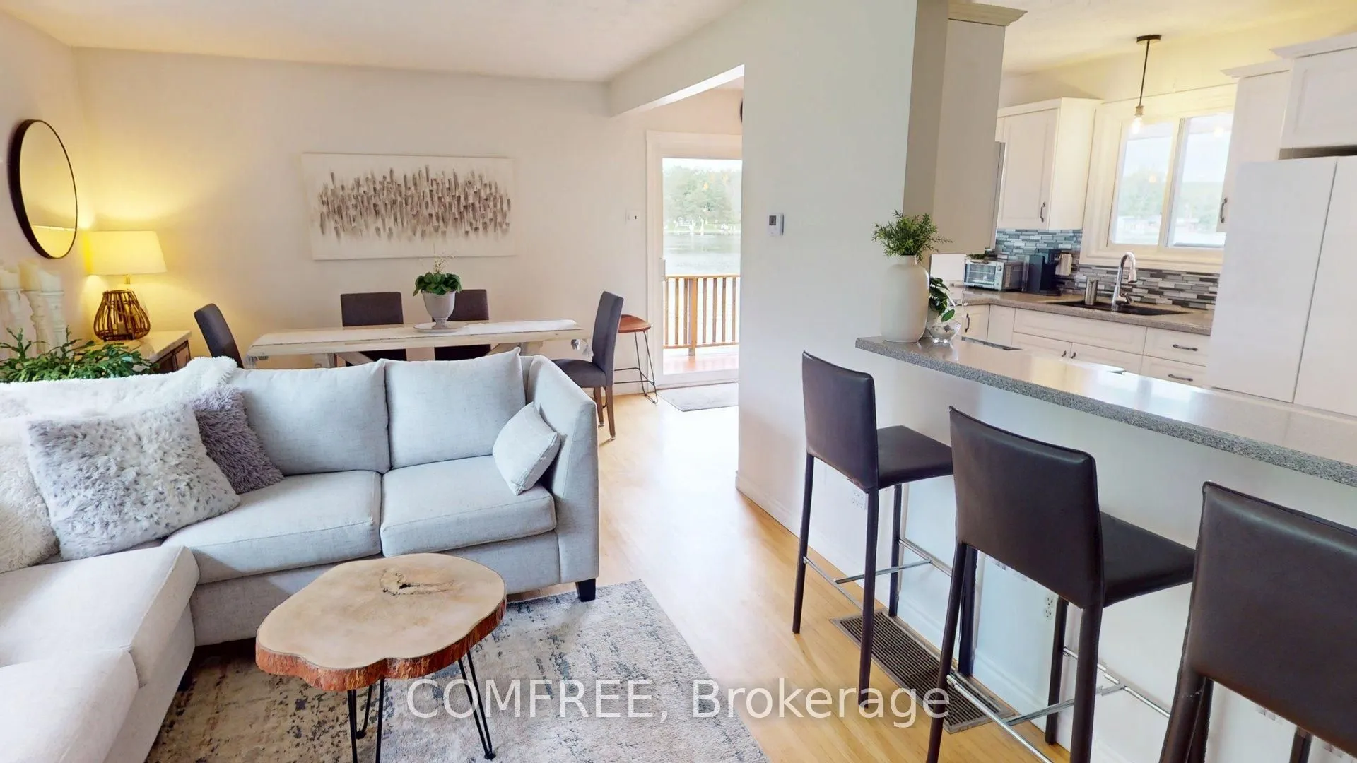30 Lakeshore Drive
