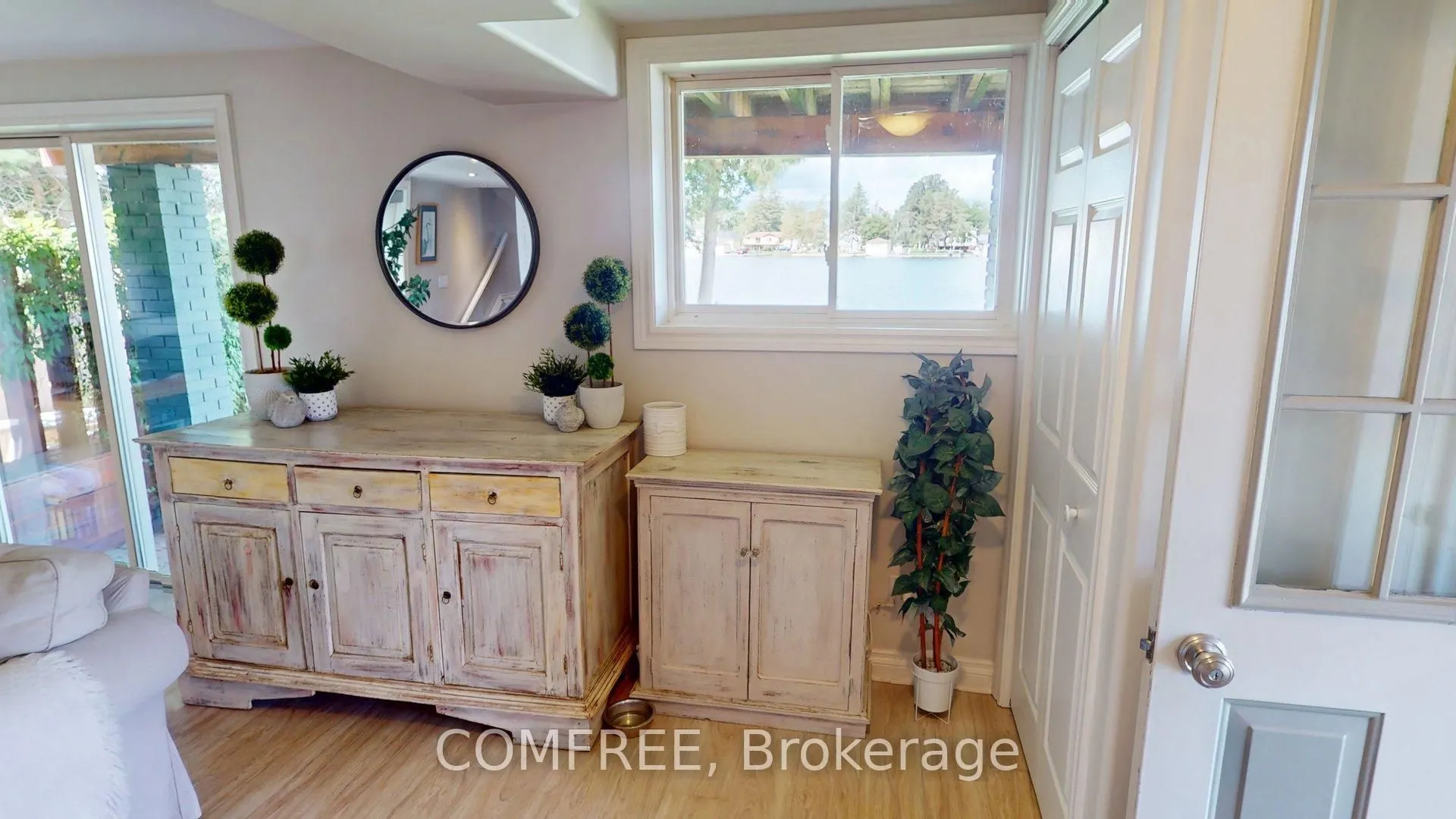 30 Lakeshore Drive