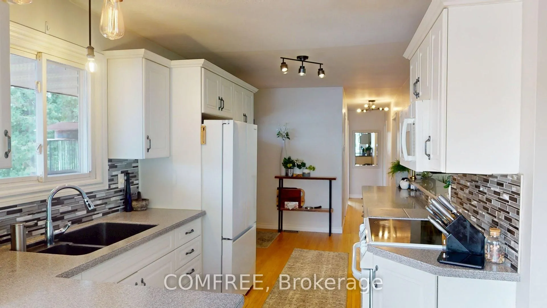 30 Lakeshore Drive