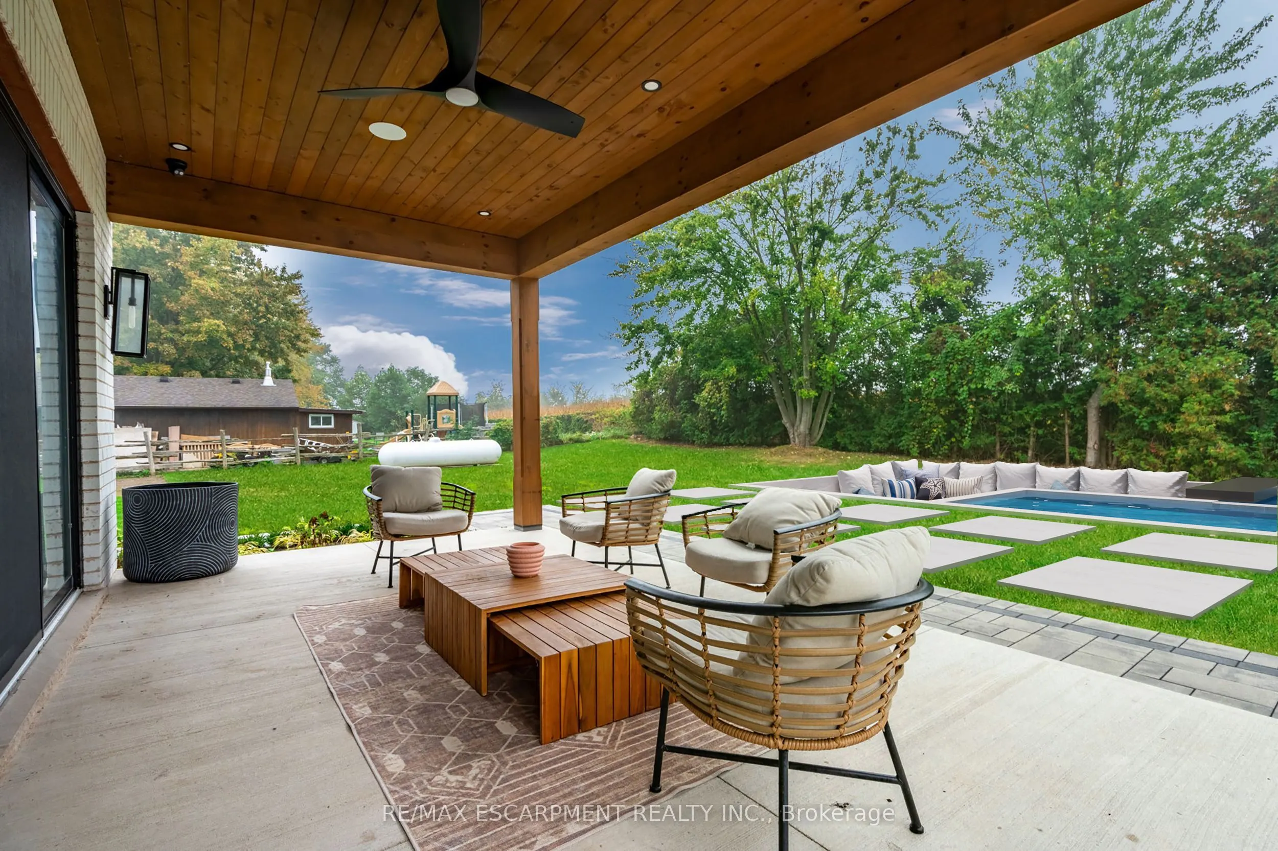 1131 CONCESSION 6 W