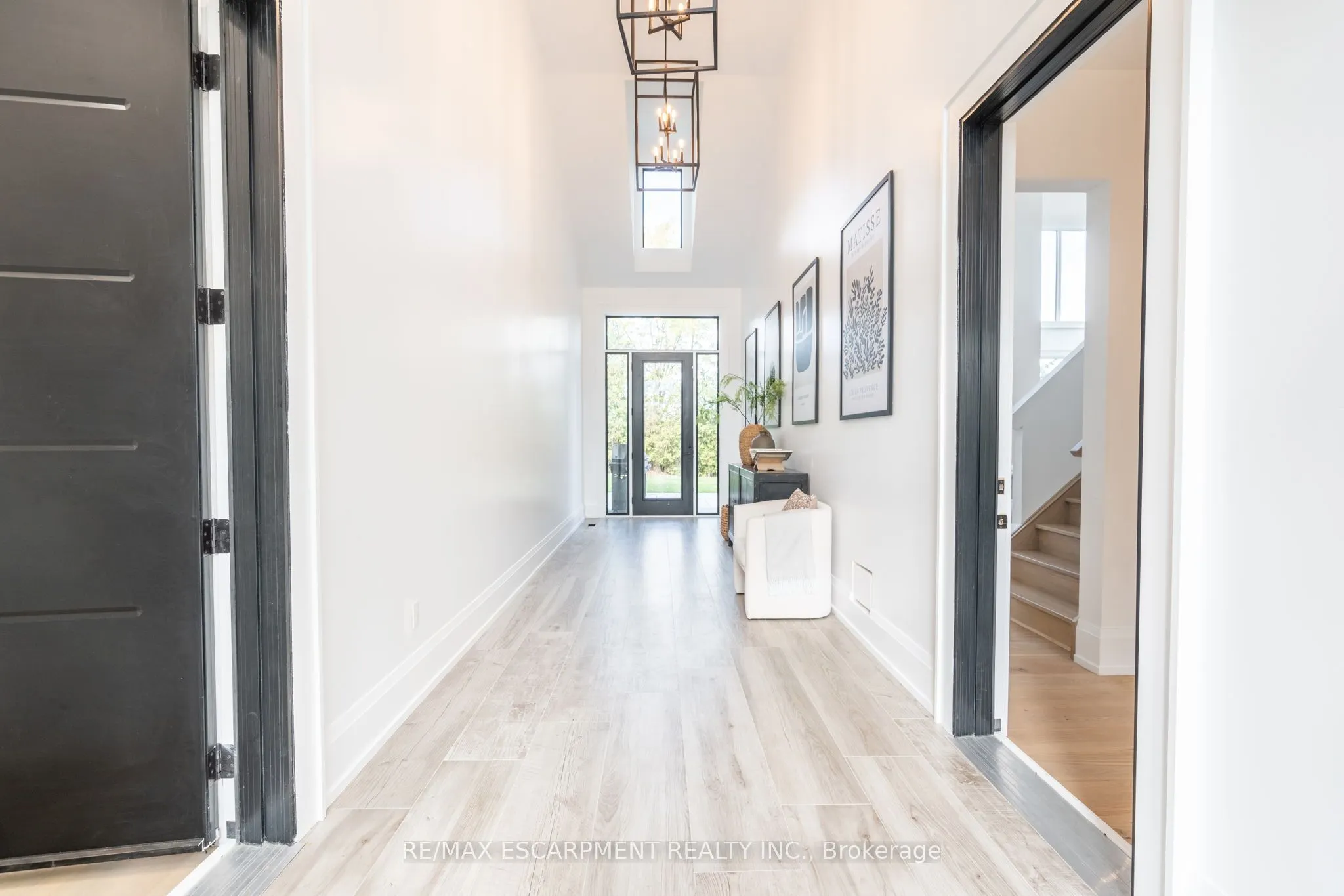 1131 CONCESSION 6 W