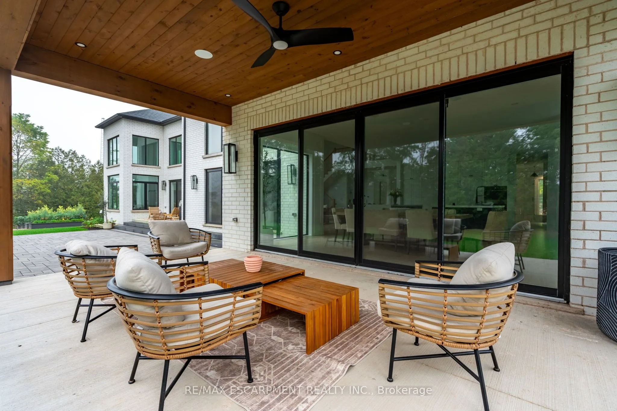 1131 CONCESSION 6 W