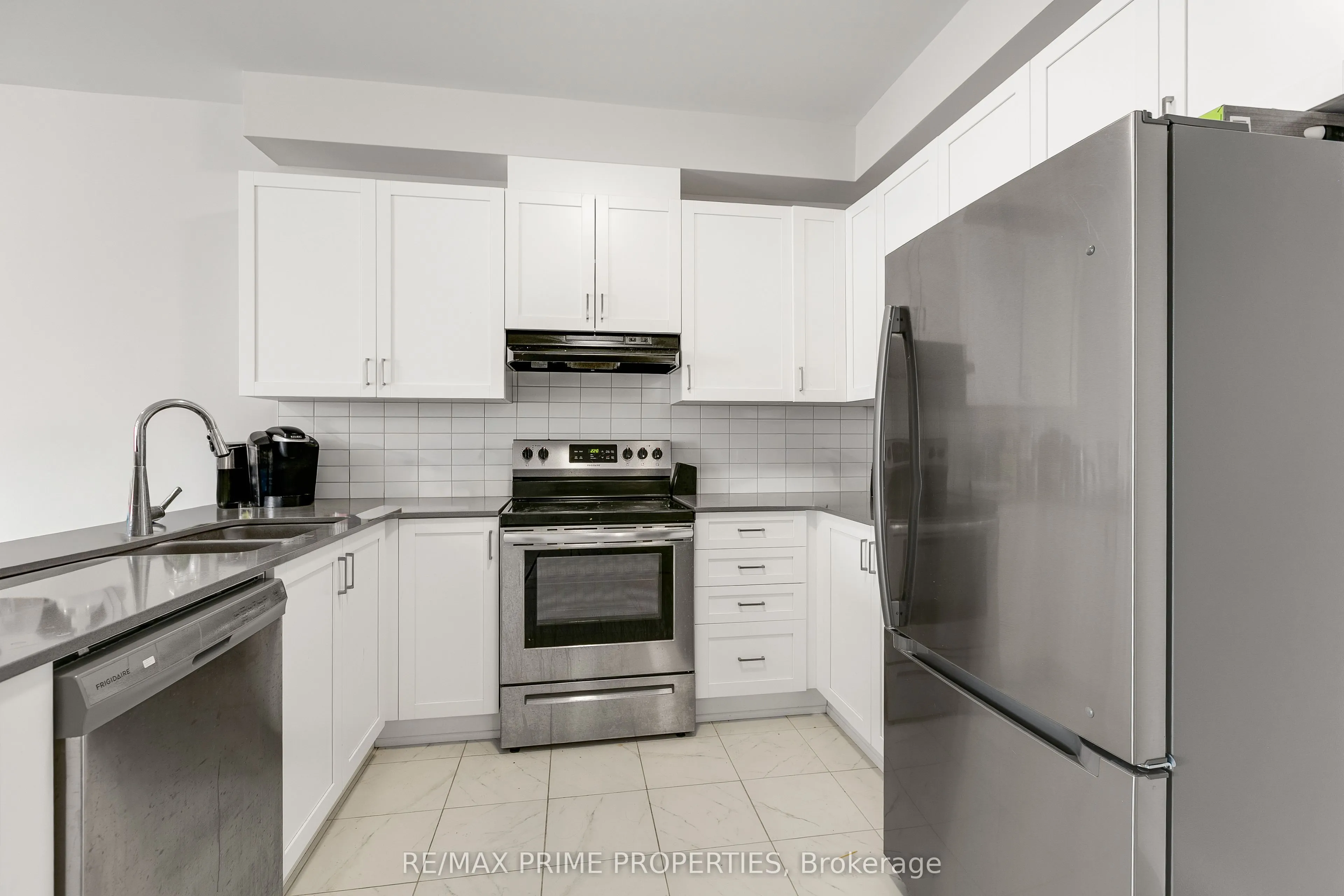 834 Bascule Place