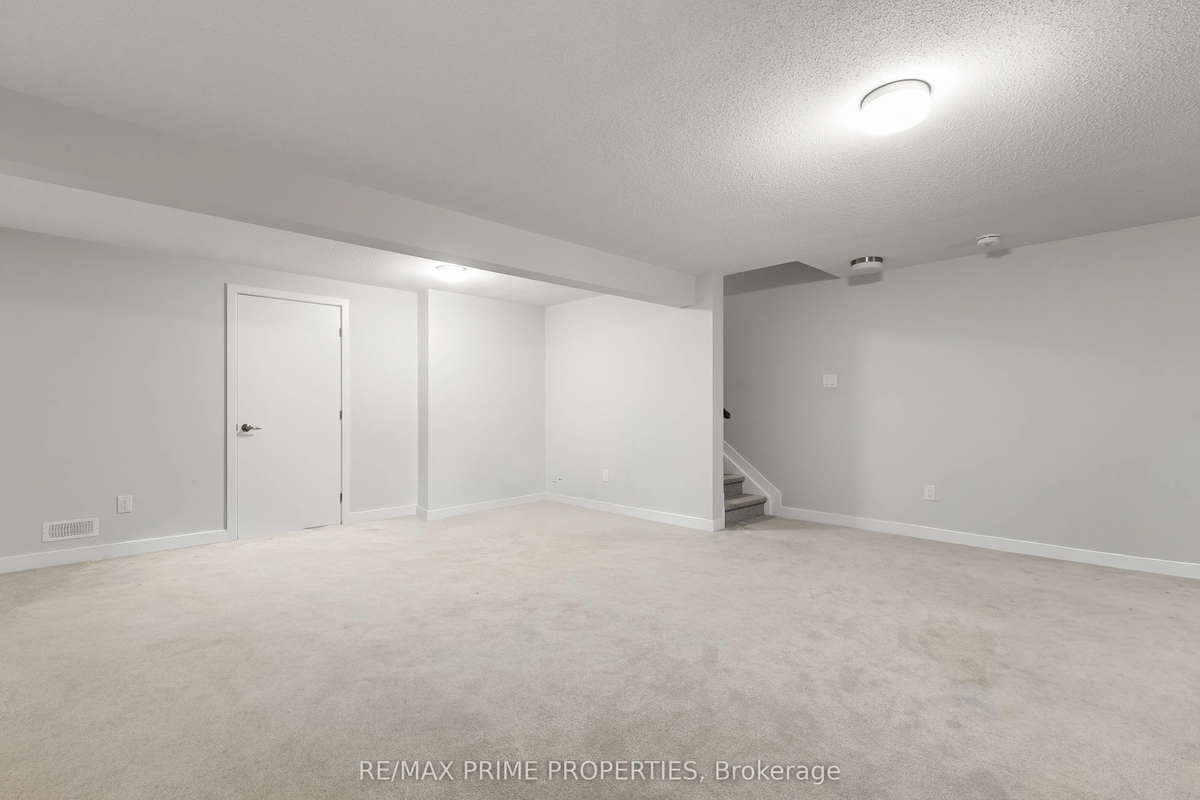 834 Bascule Place