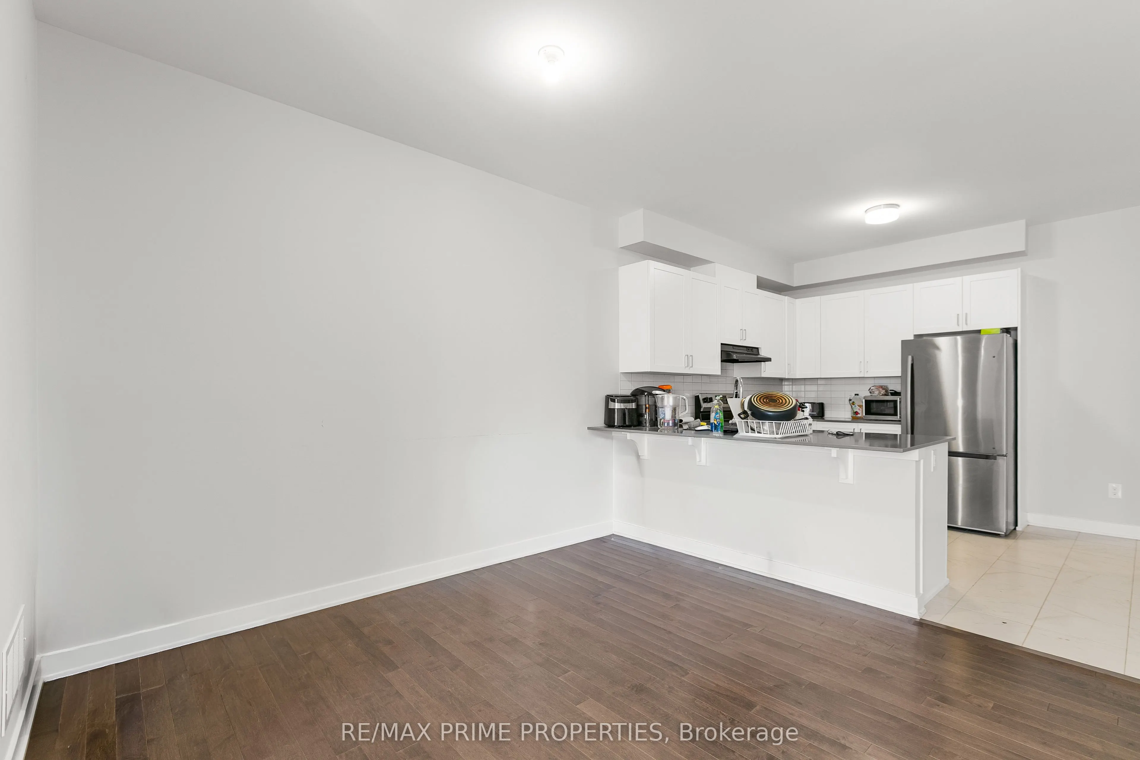 834 Bascule Place