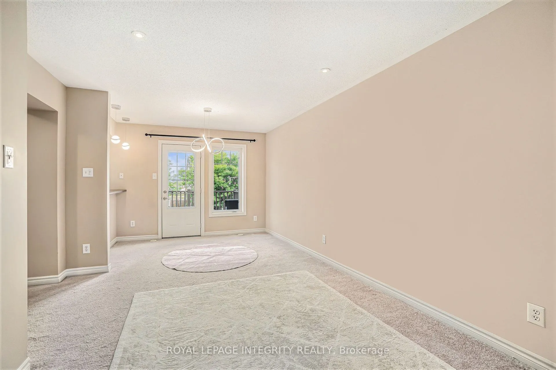 1604 Haydon Circle